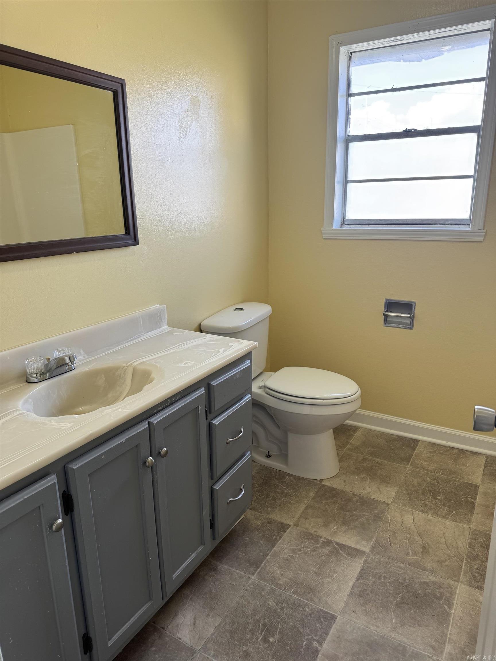 131 S Walnut Street Property Photo 5