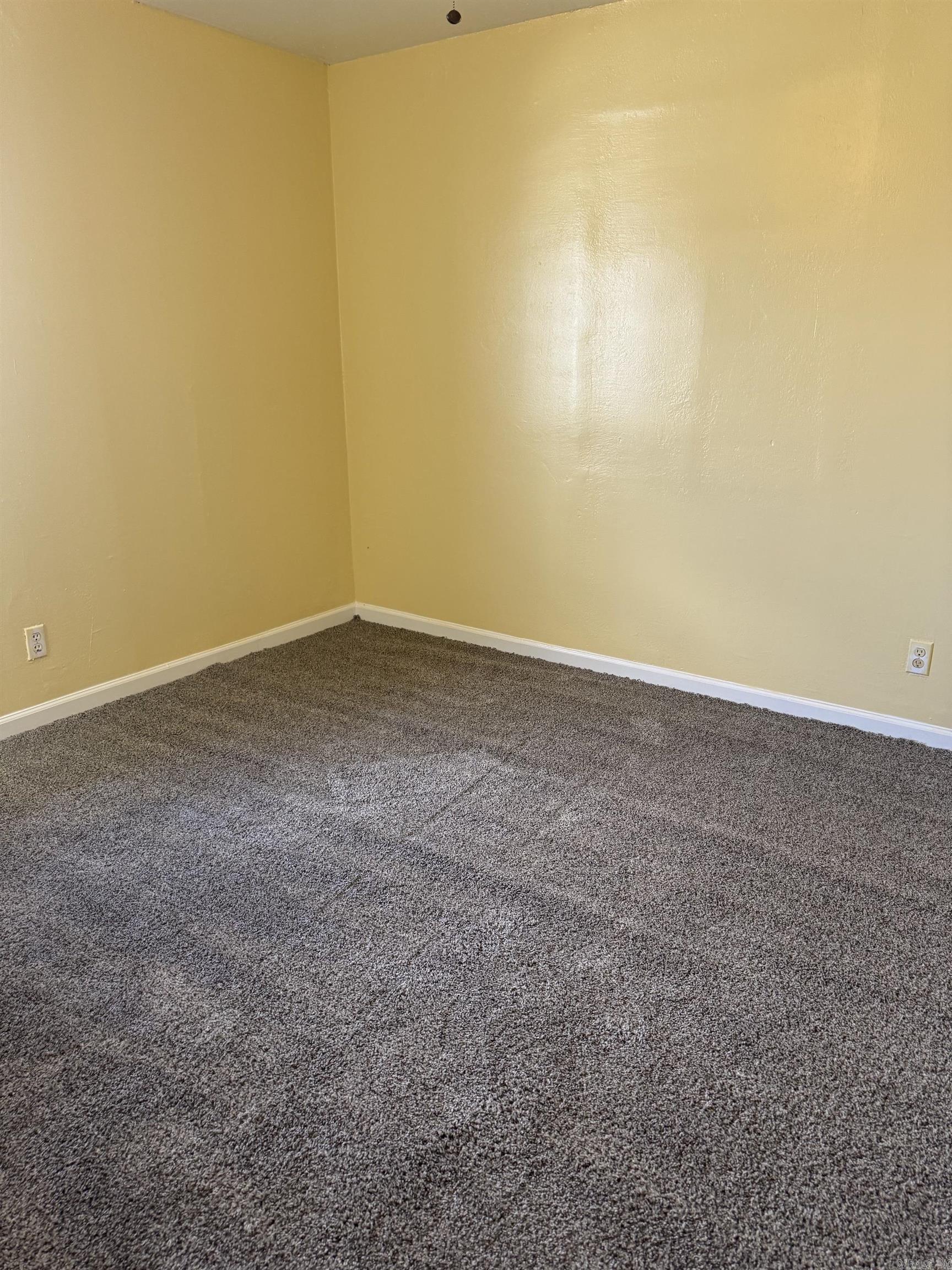 131 S Walnut Street Property Photo 7