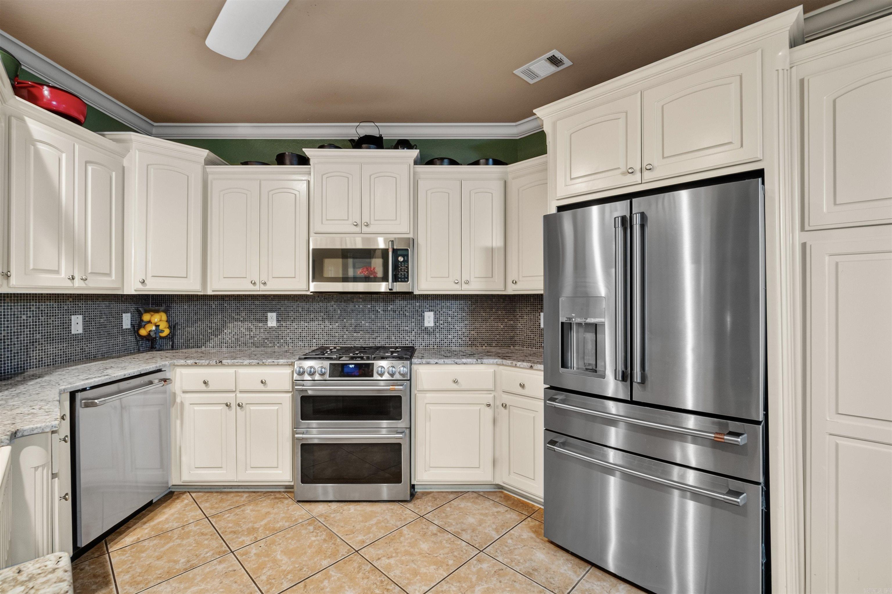 21 Shadow Creek Property Photo 12
