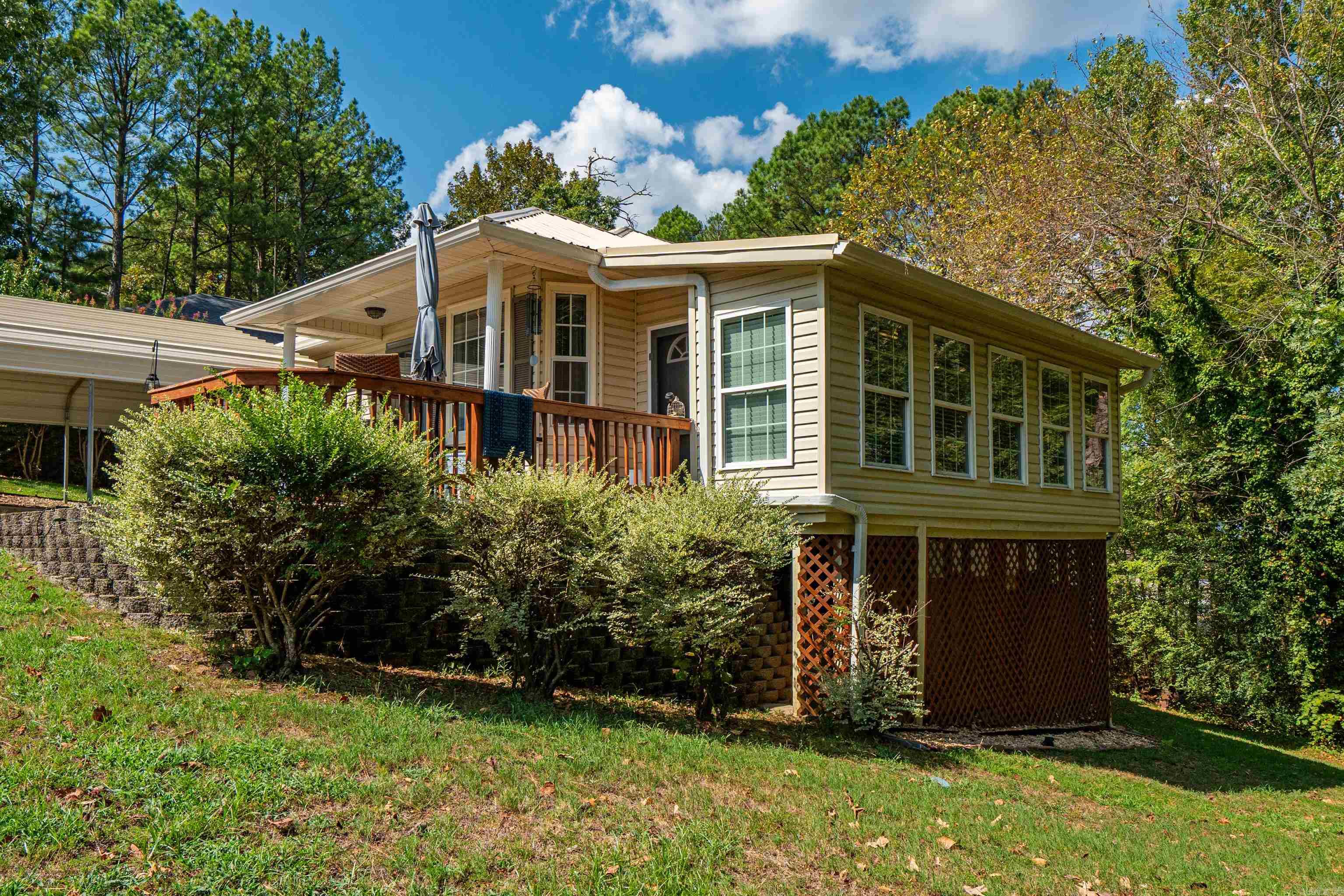 111 Latricia Street Property Photo 4