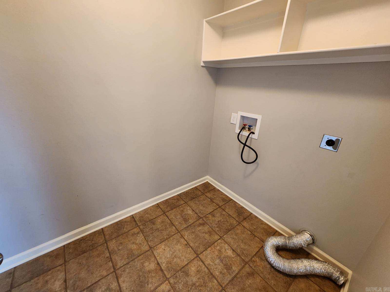 1422 Saw Grass Cove Property Photo 10