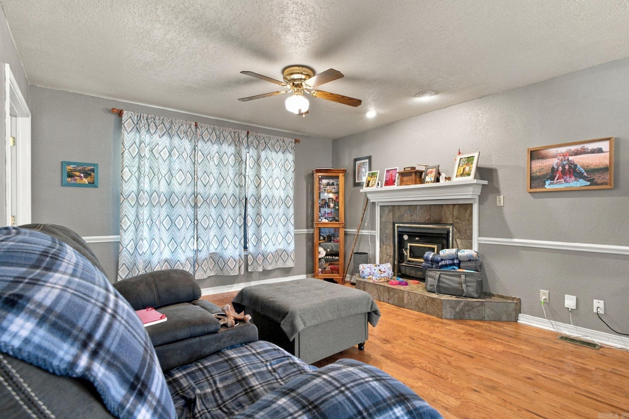 136 Kyler Terrace Property Photo 7