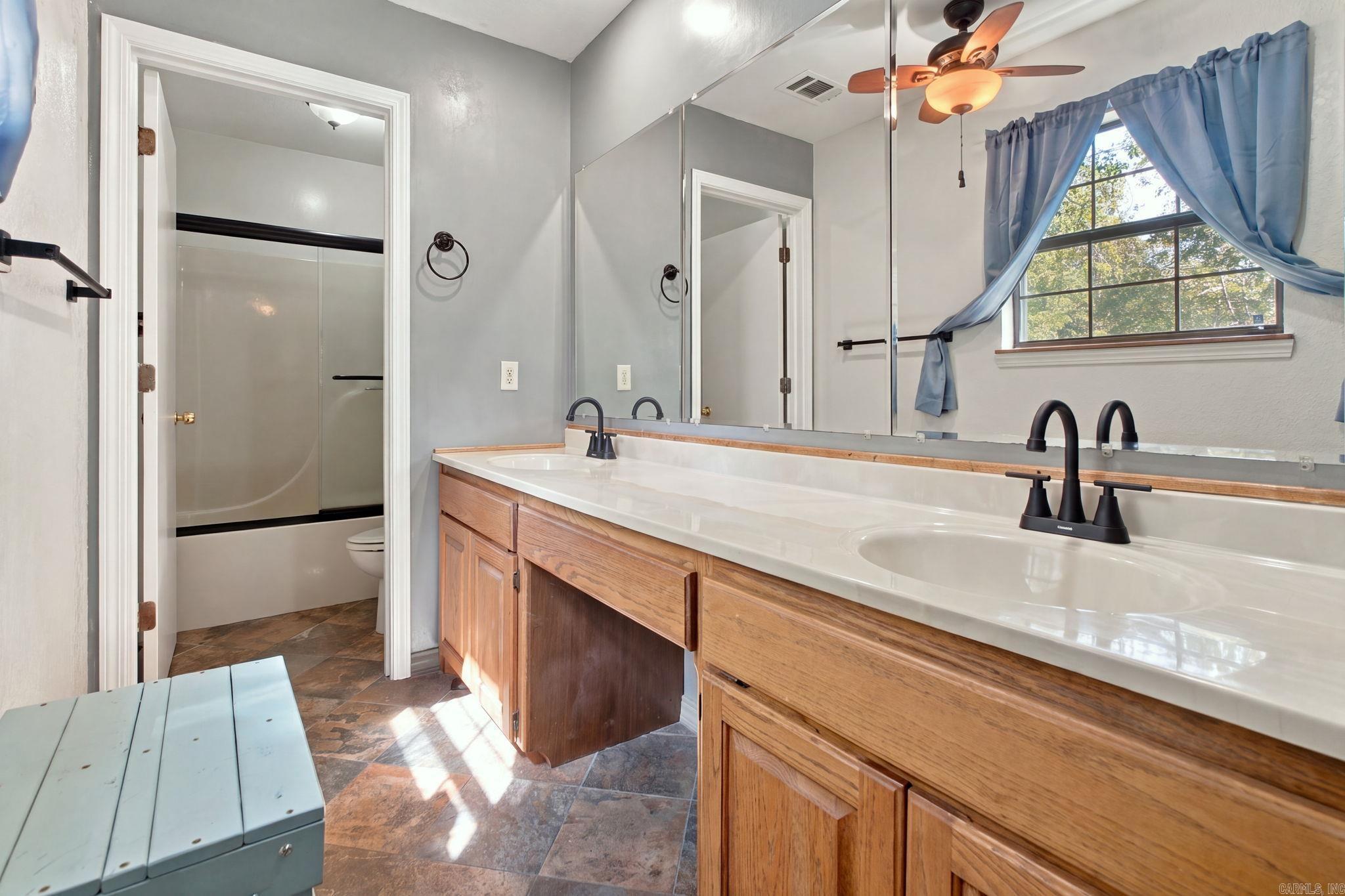 136 Kyler Terrace Property Photo 23