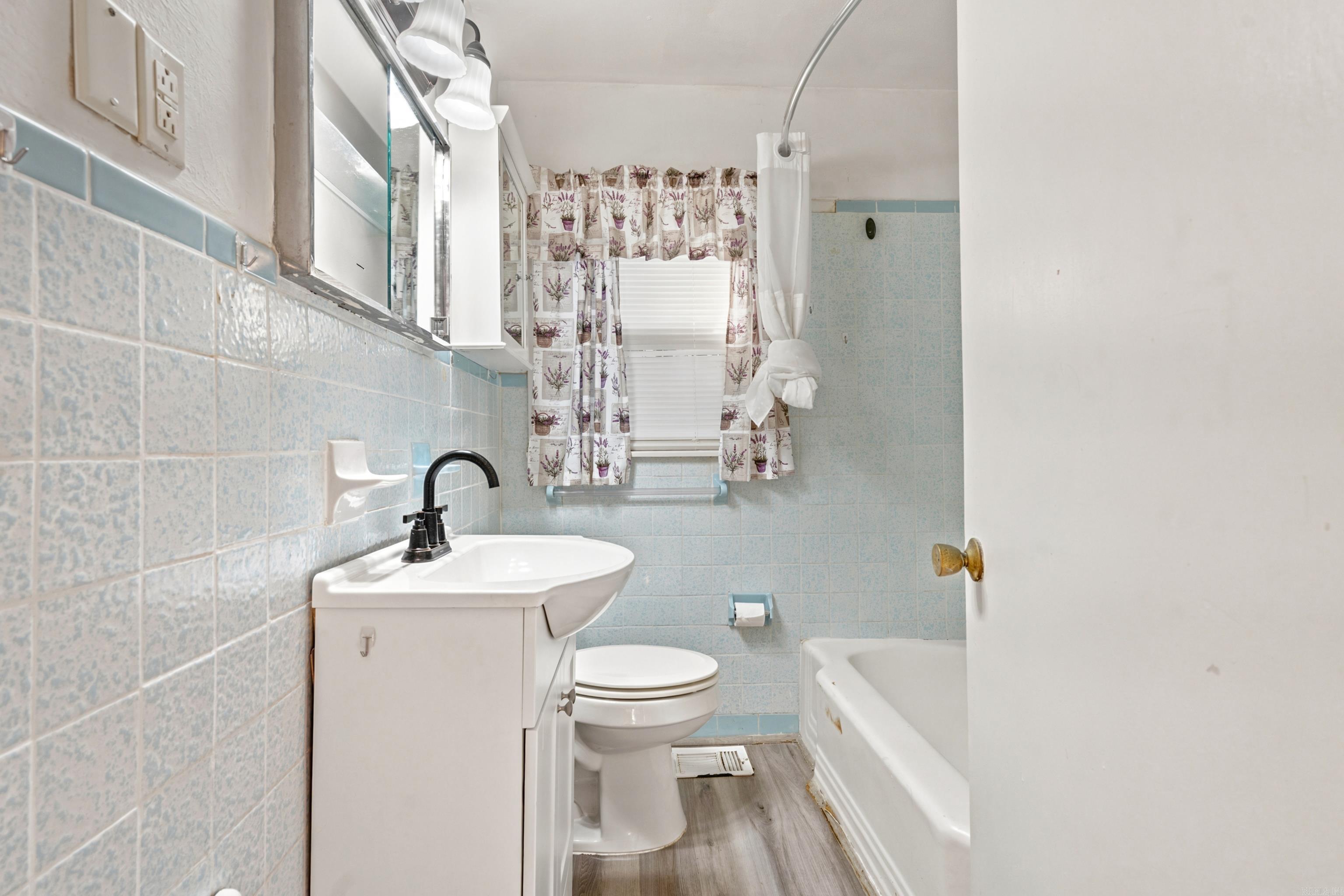 1108 Wilson Street Property Photo 16