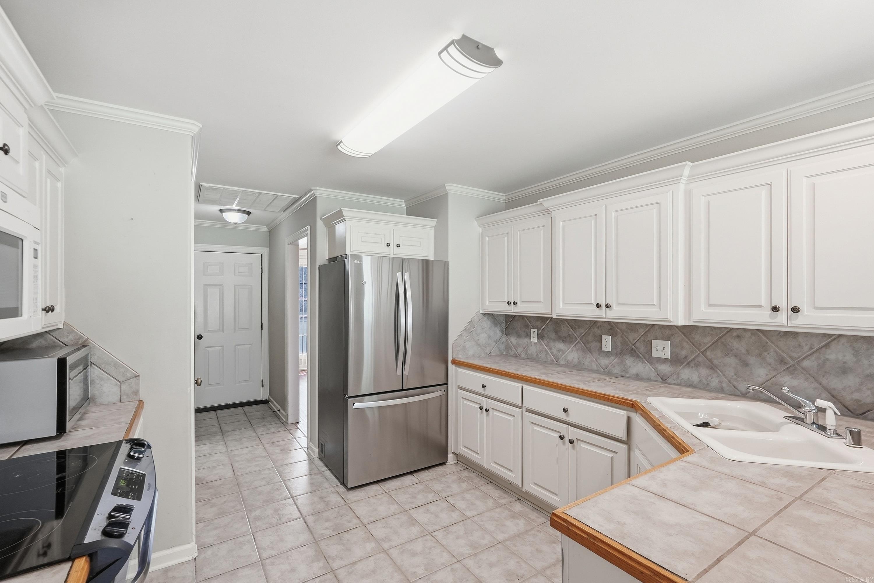 14224 Wimbledon Loop Property Photo 10