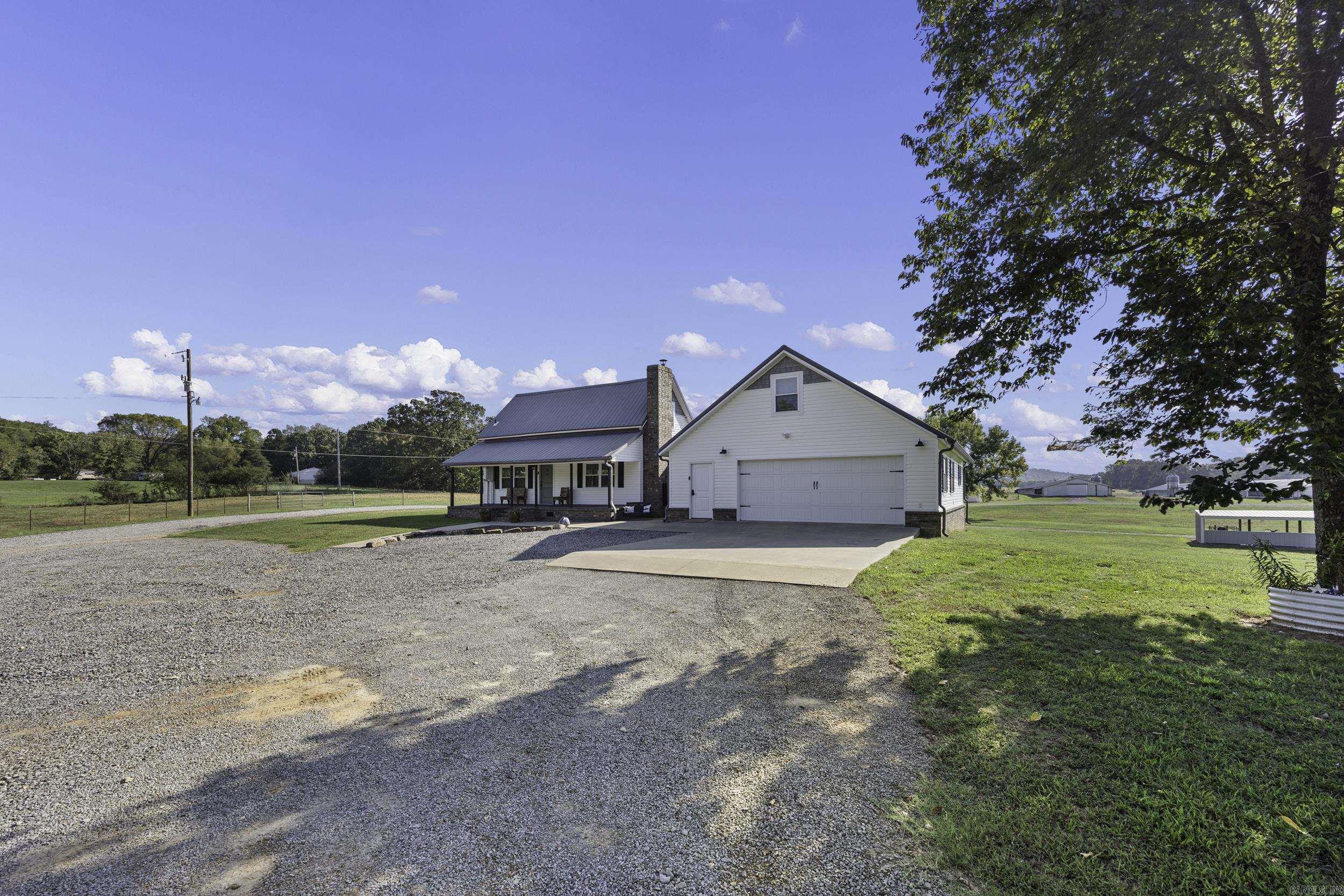 60 Tower Rd Property Photo 2