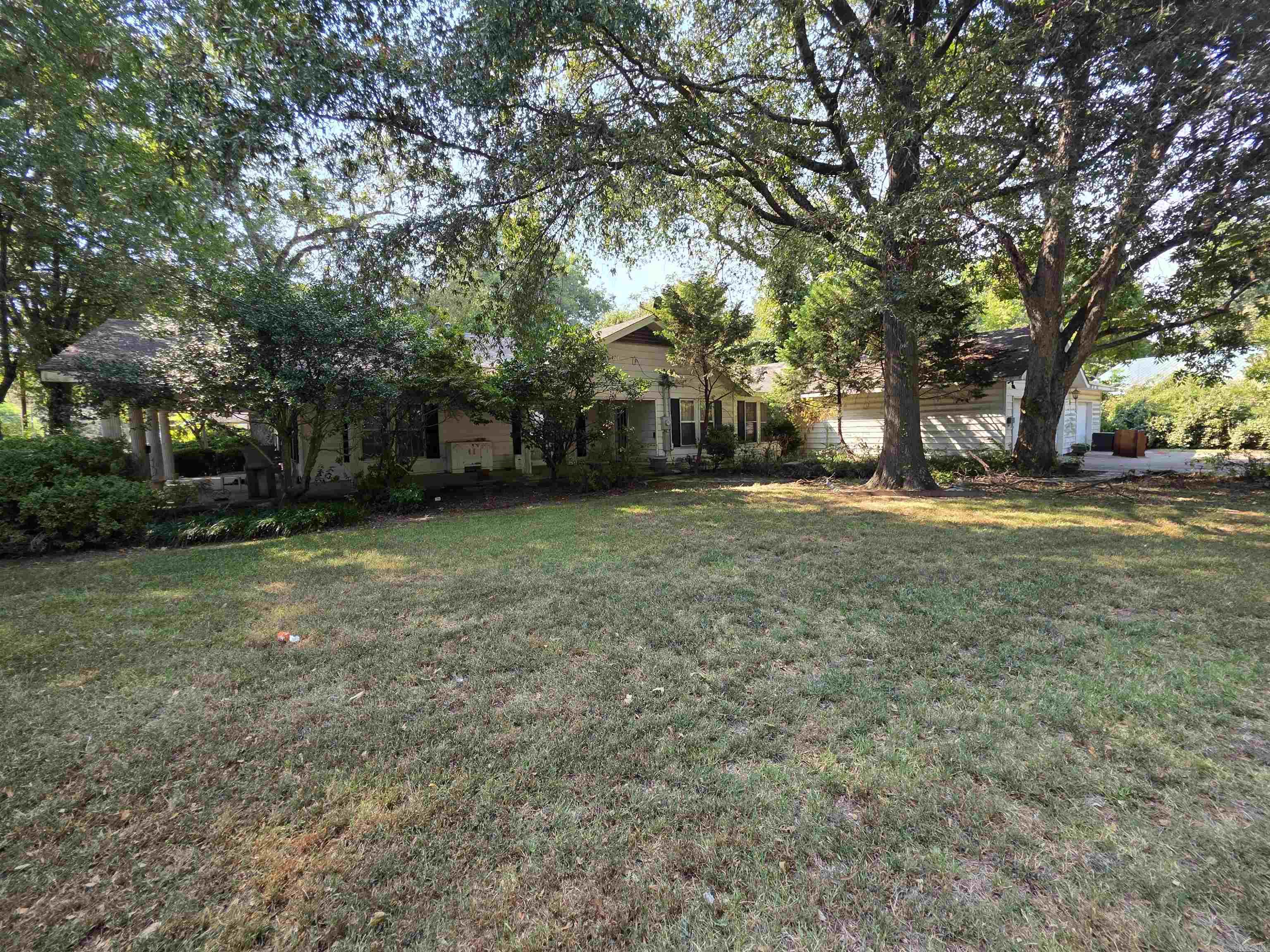 321 E Purdon Street Property Photo 1