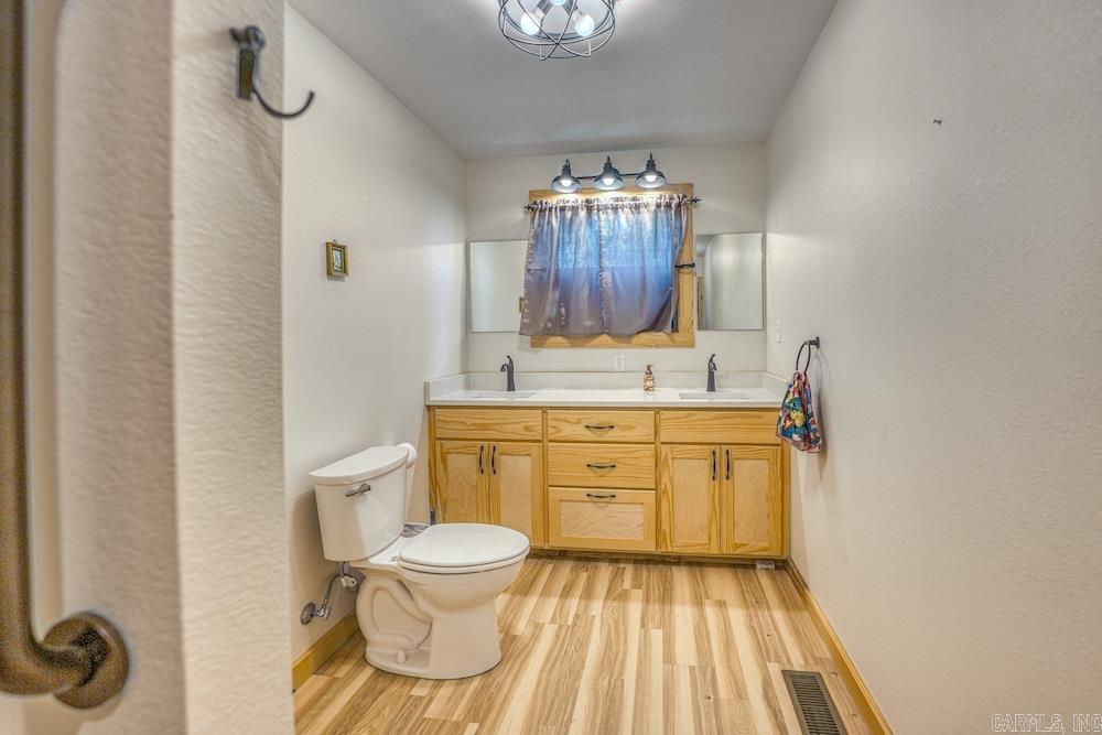 213 Nc 3440 Property Photo 22