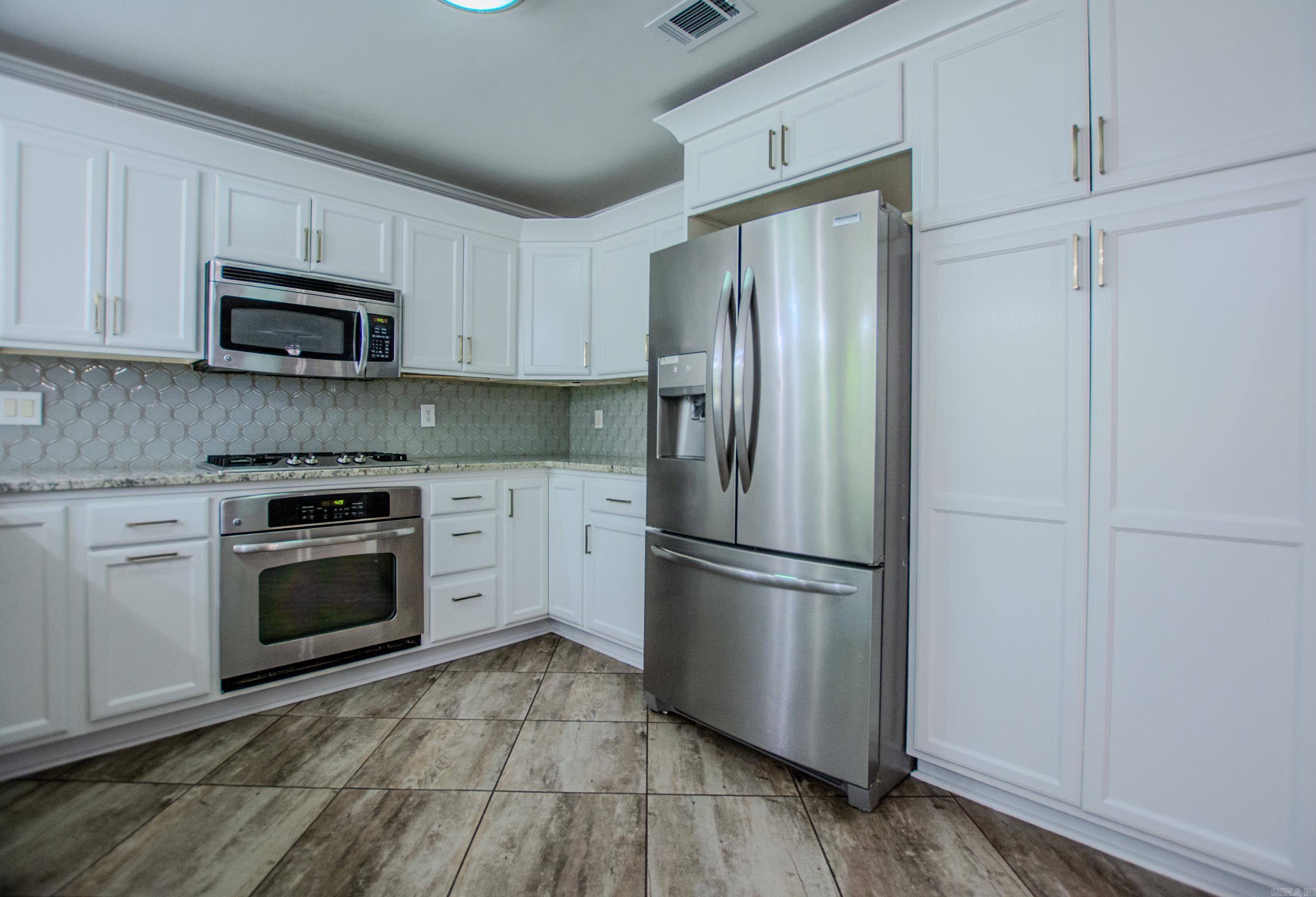 2201 S Fox Trl Property Photo 16