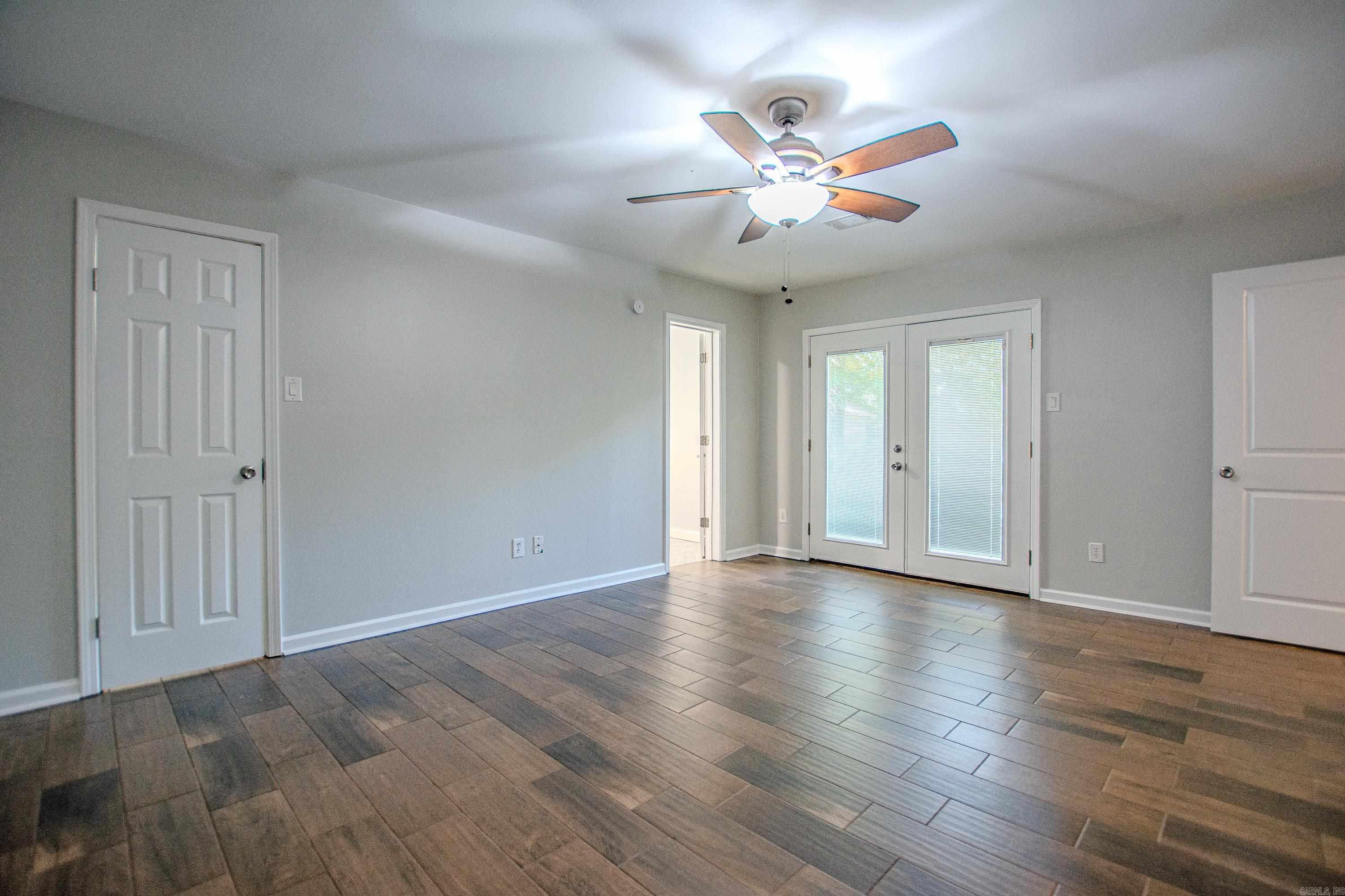 2201 S Fox Trl Property Photo 24