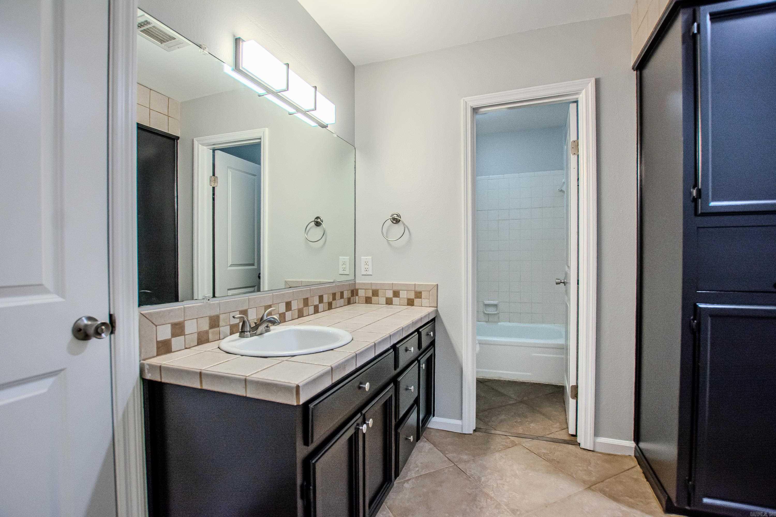 2201 S Fox Trl Property Photo 31