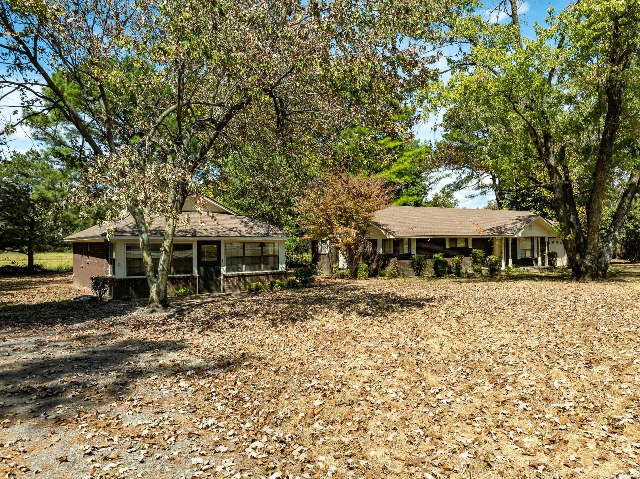 13429 & 13431 Hwy. 37 S Property Photo 10