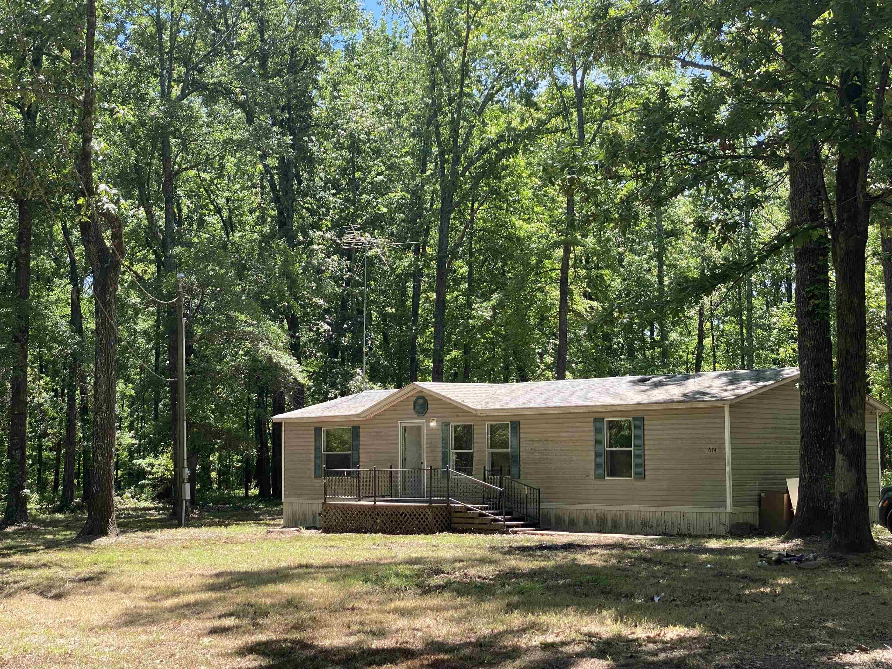 614 & 616 Delaney Property Photo 2