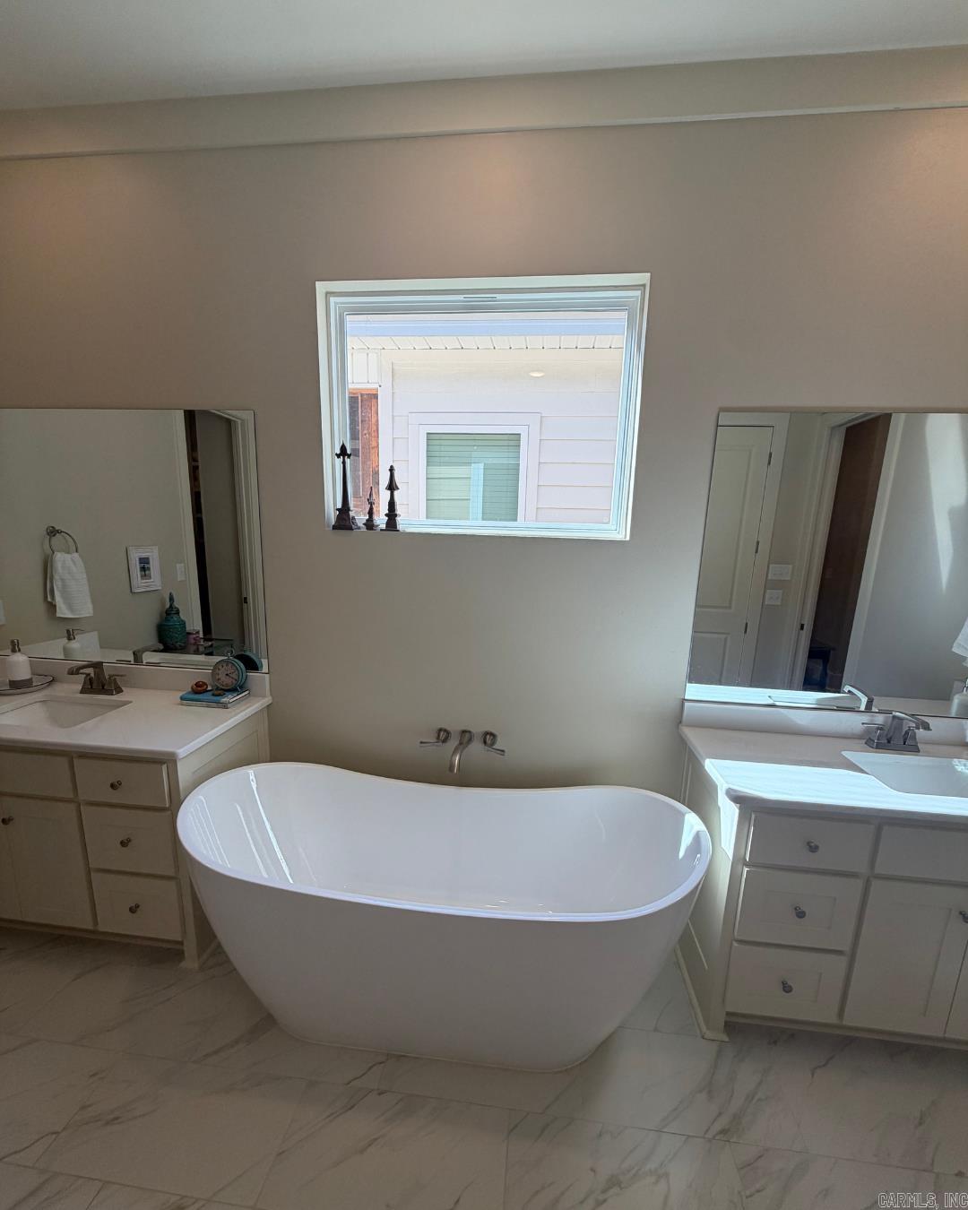 230 A Street Property Photo 6