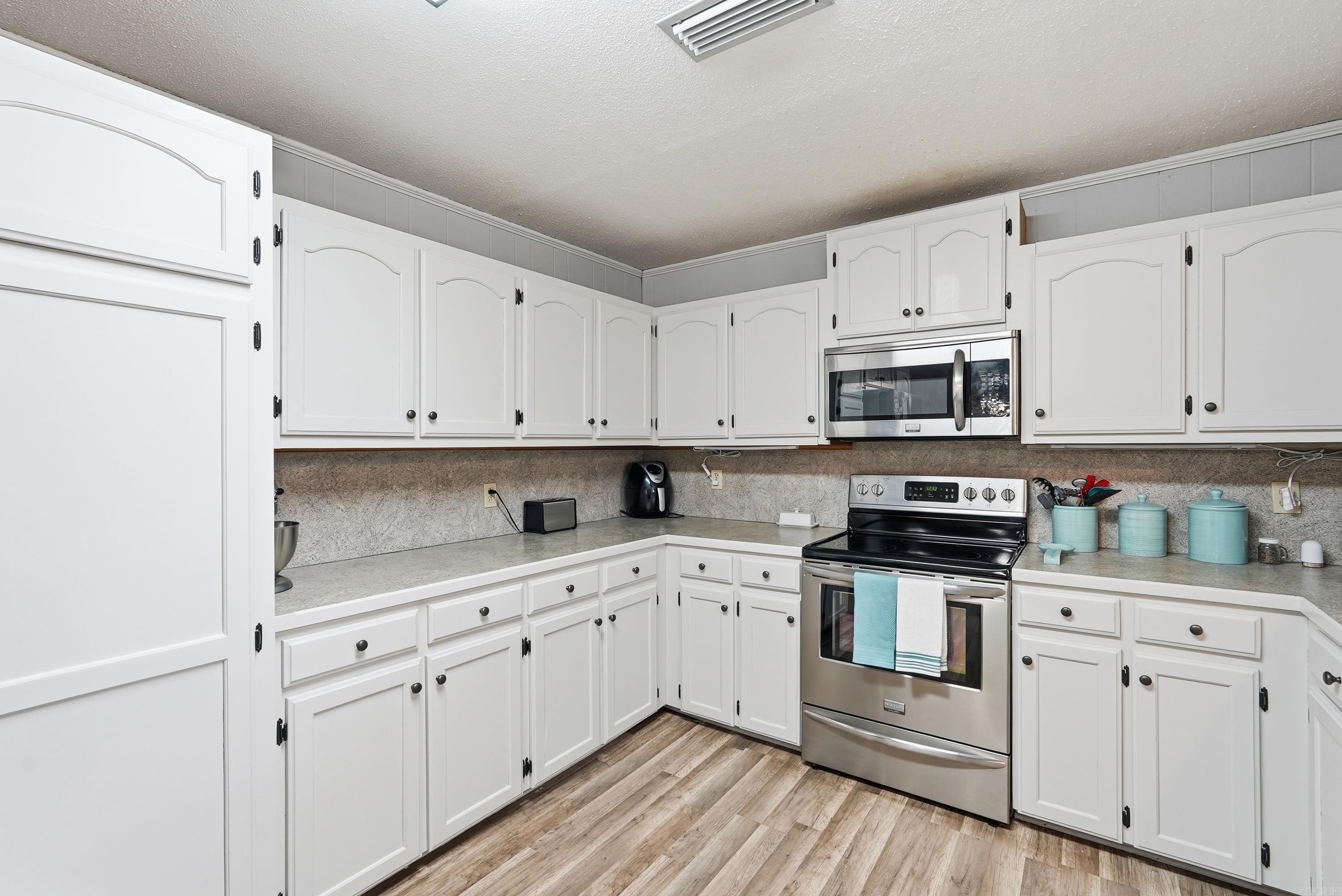 110 Cliff Court Property Photo 14