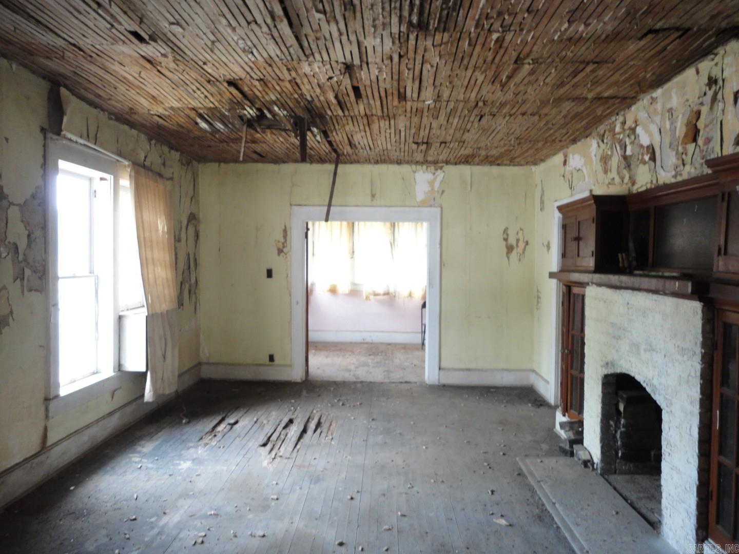 1148 Pleasant Street Property Photo 6