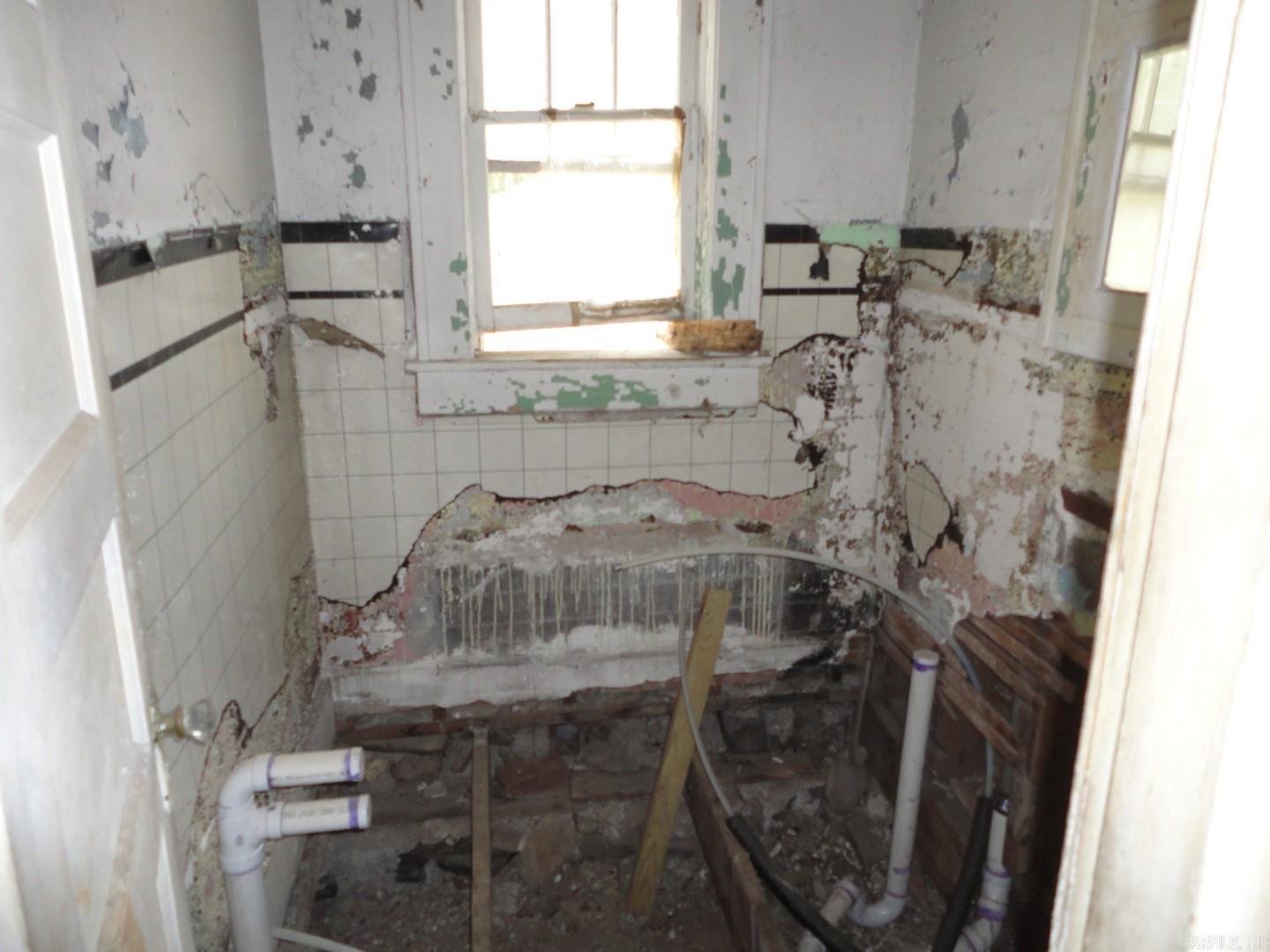 1148 Pleasant Street Property Photo 17