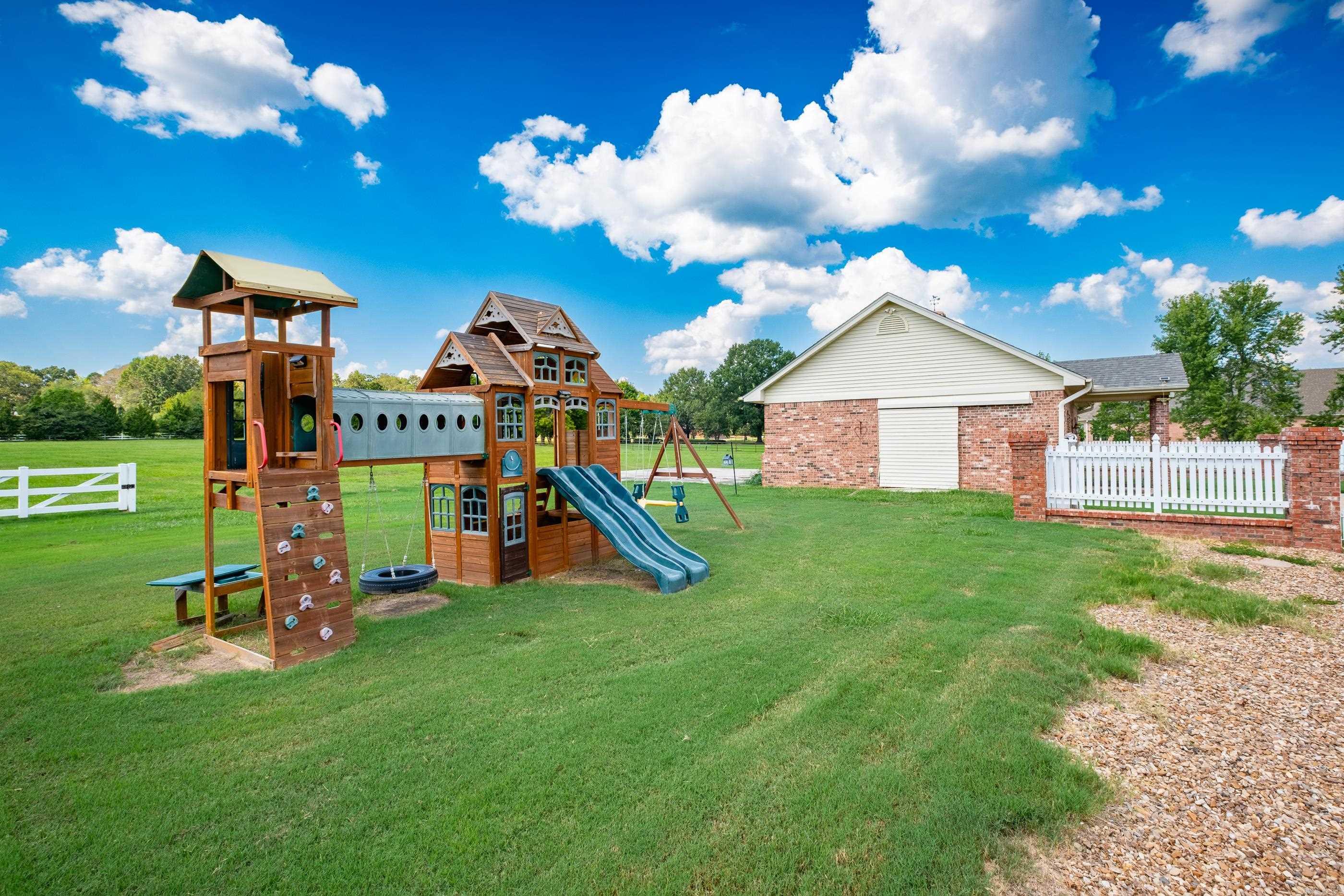 17 Westin Drive Property Photo 47