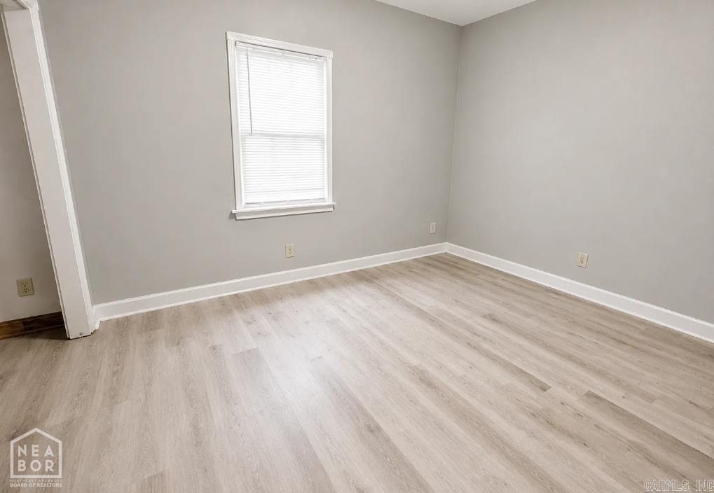 607 Warner Avenue Property Photo 9