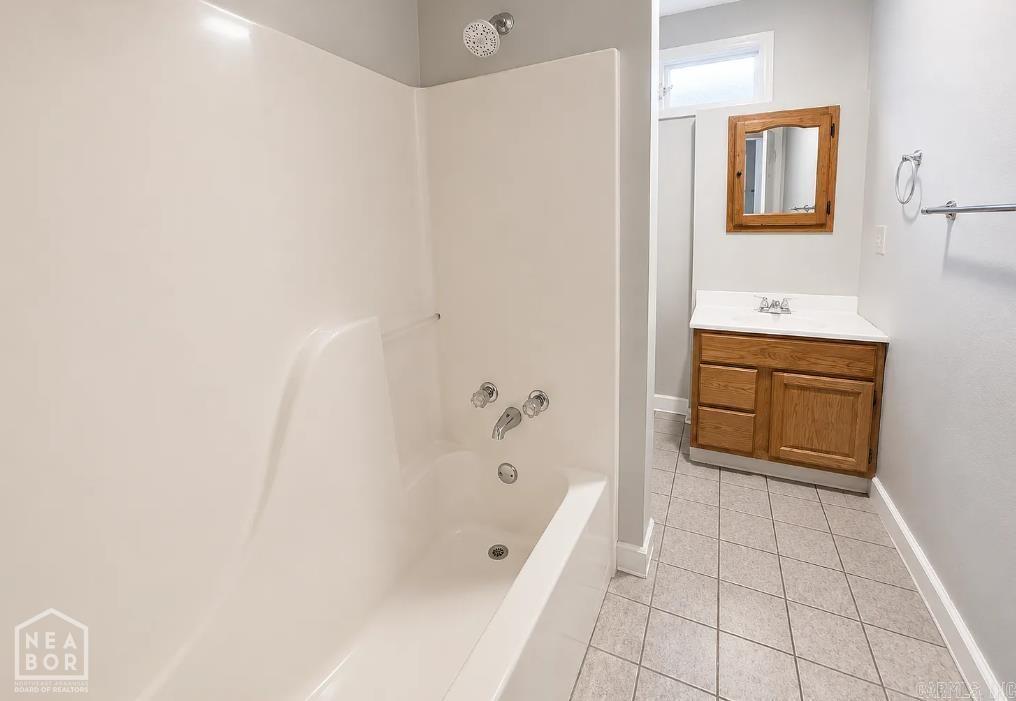 607 Warner Avenue Property Photo 10