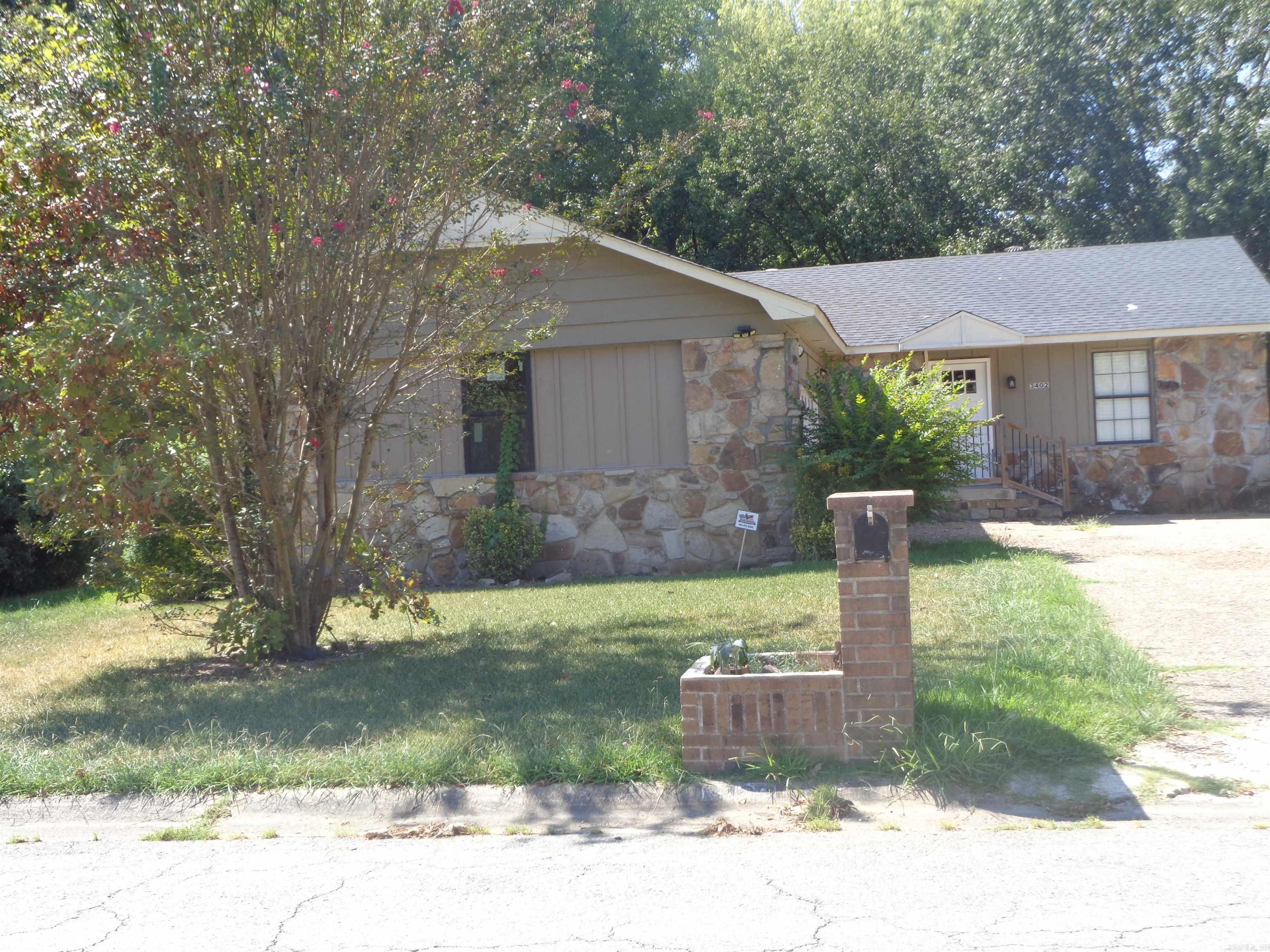 3402 Lehigh Street Property Photo 1