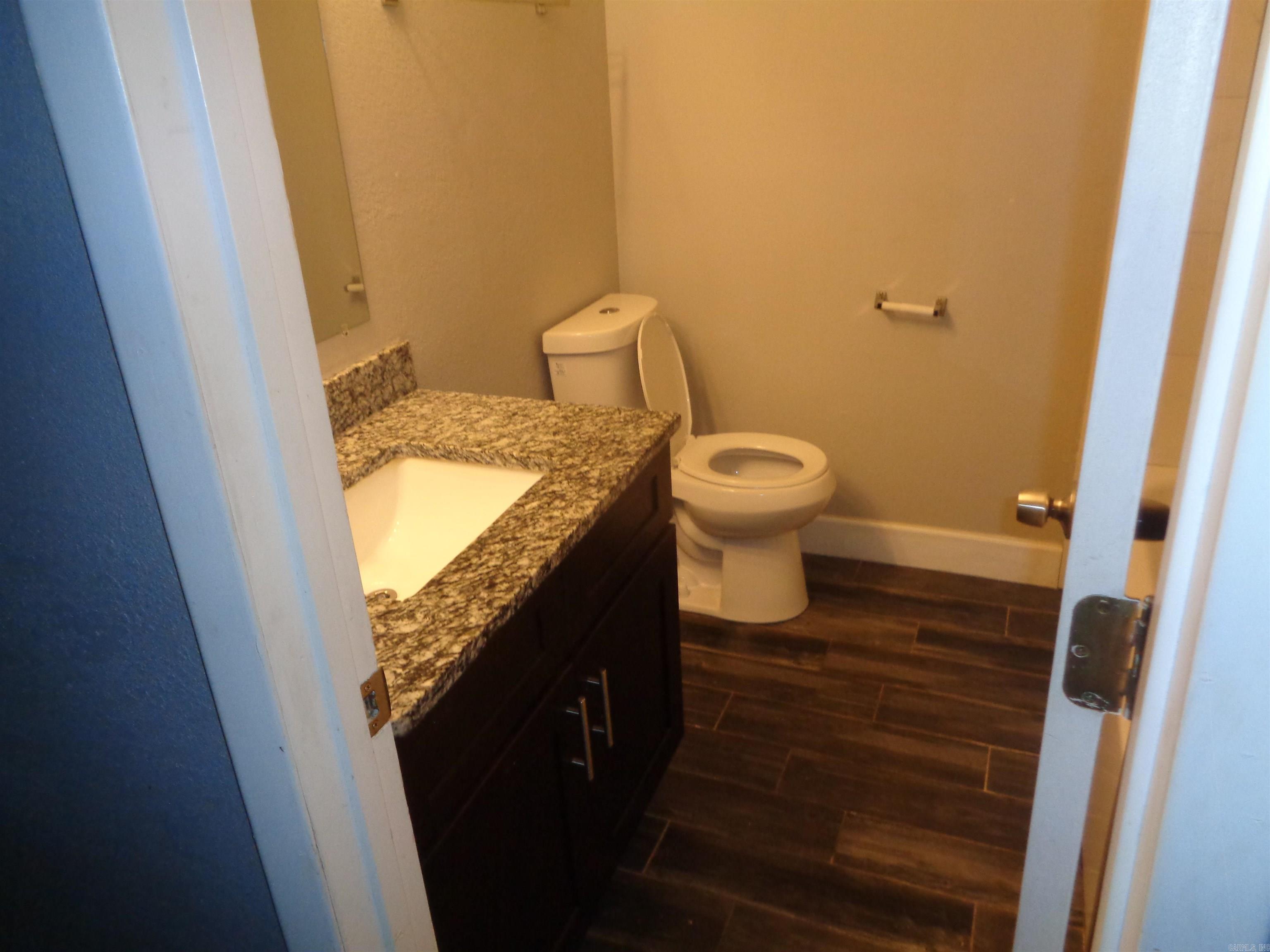 3402 Lehigh Street Property Photo 6