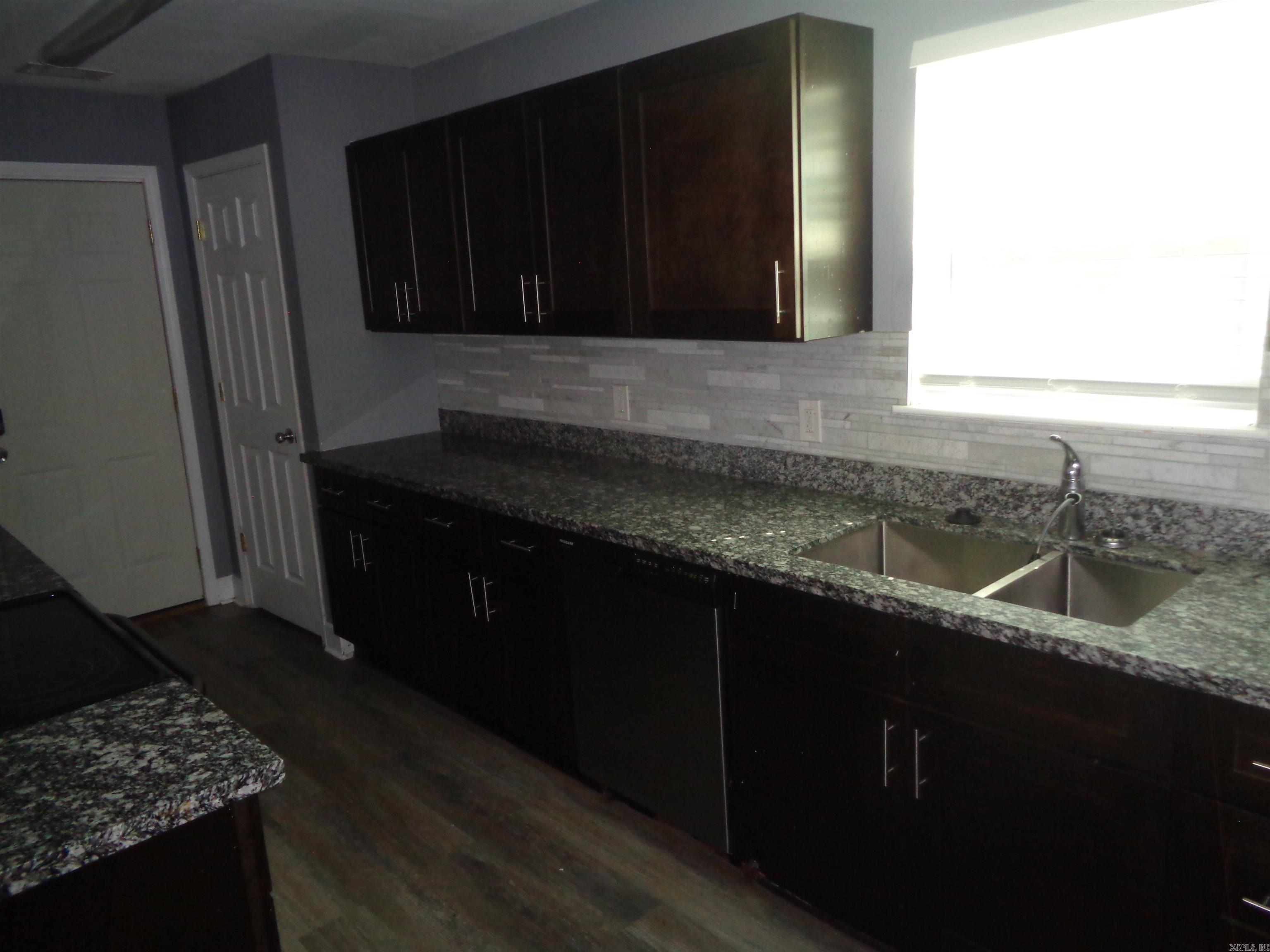 3402 Lehigh Street Property Photo 13