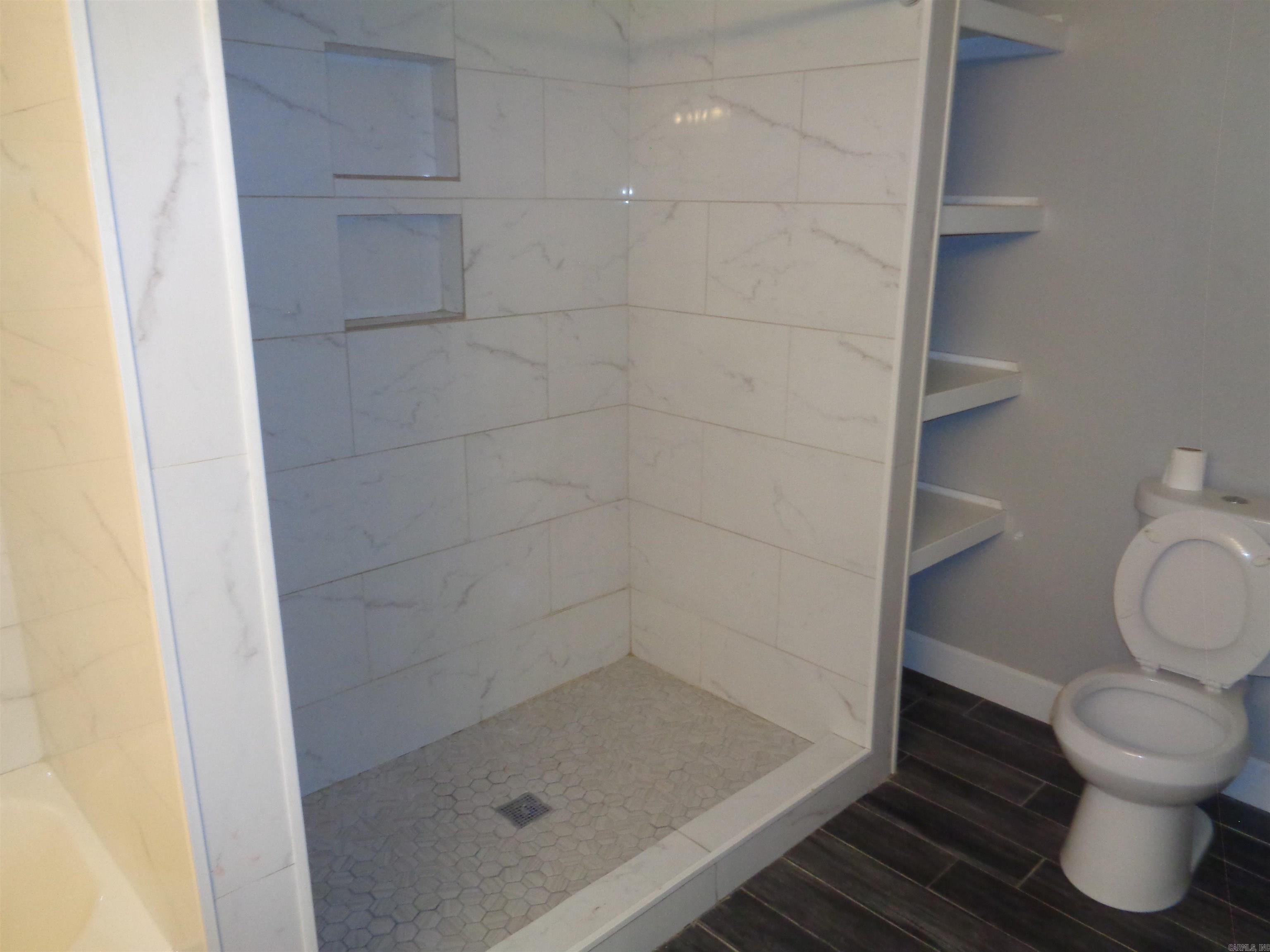 3402 Lehigh Street Property Photo 20