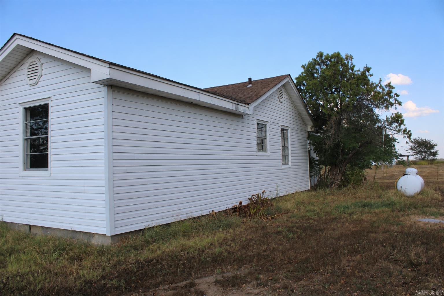 105 Skinner Property Photo 8