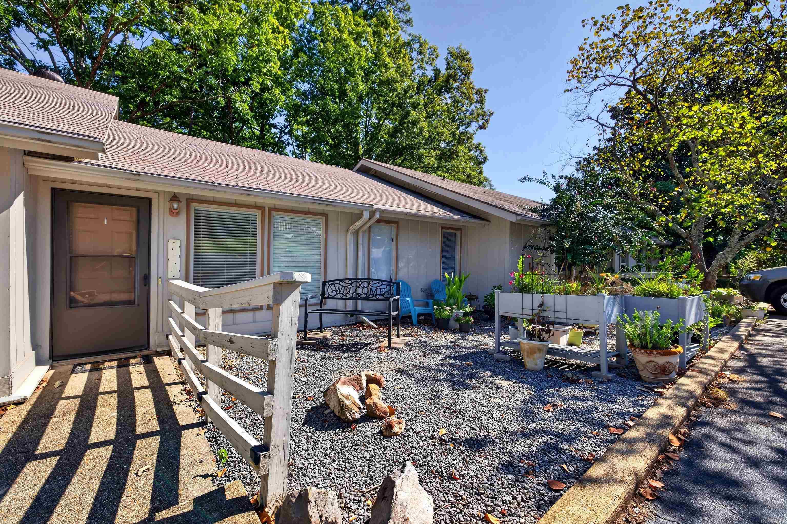 4 Perralena Way Property Photo 4