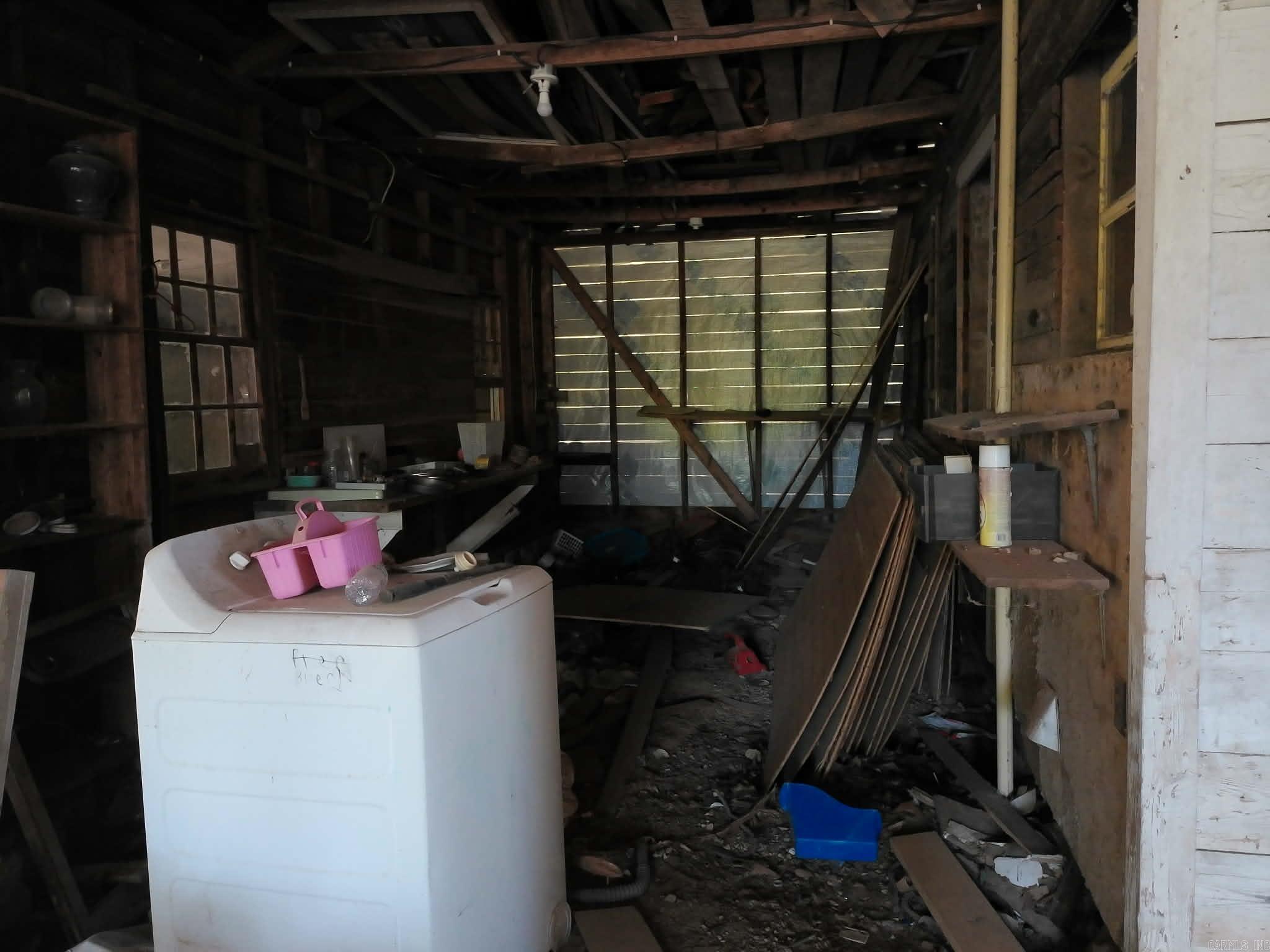 1108 Tyler St. Property Photo 8