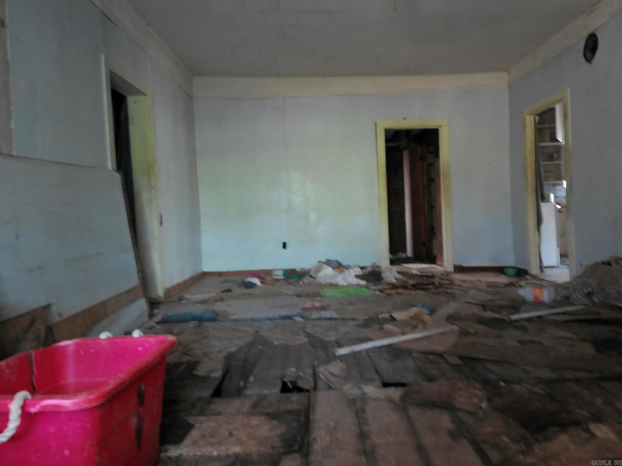 1108 Tyler St. Property Photo 10