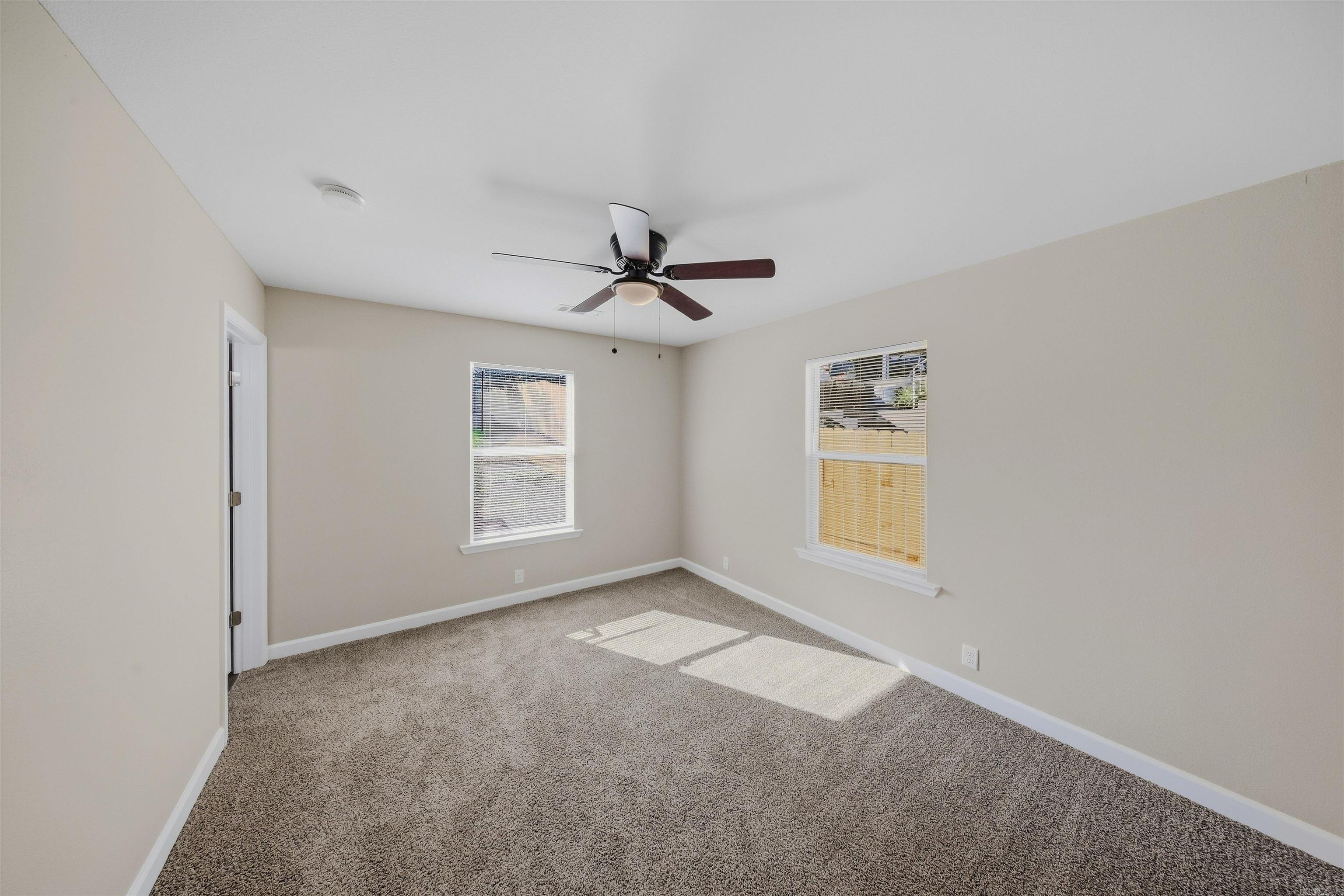 2708 Marshall Street Property Photo 12