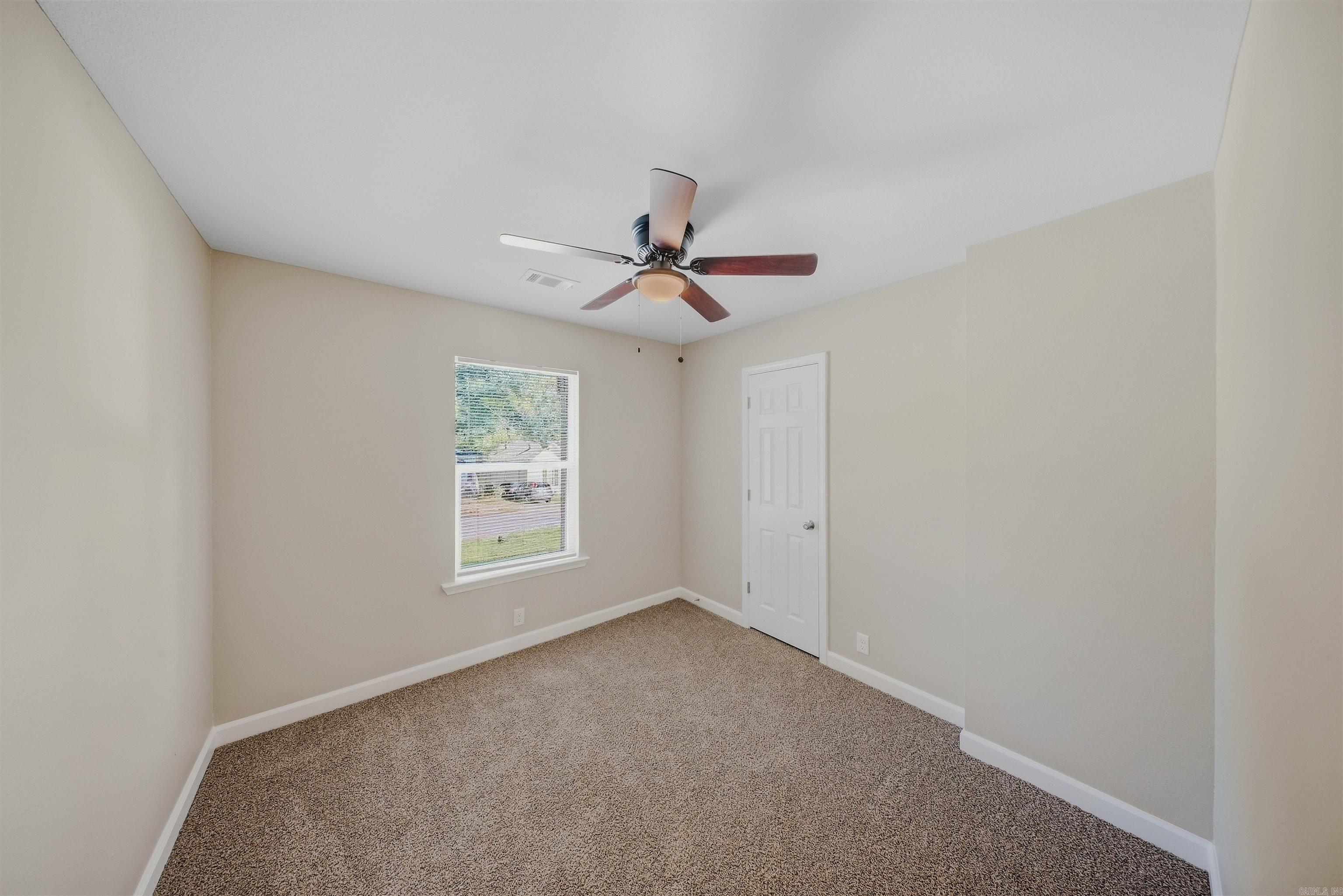 2708 Marshall Street Property Photo 18