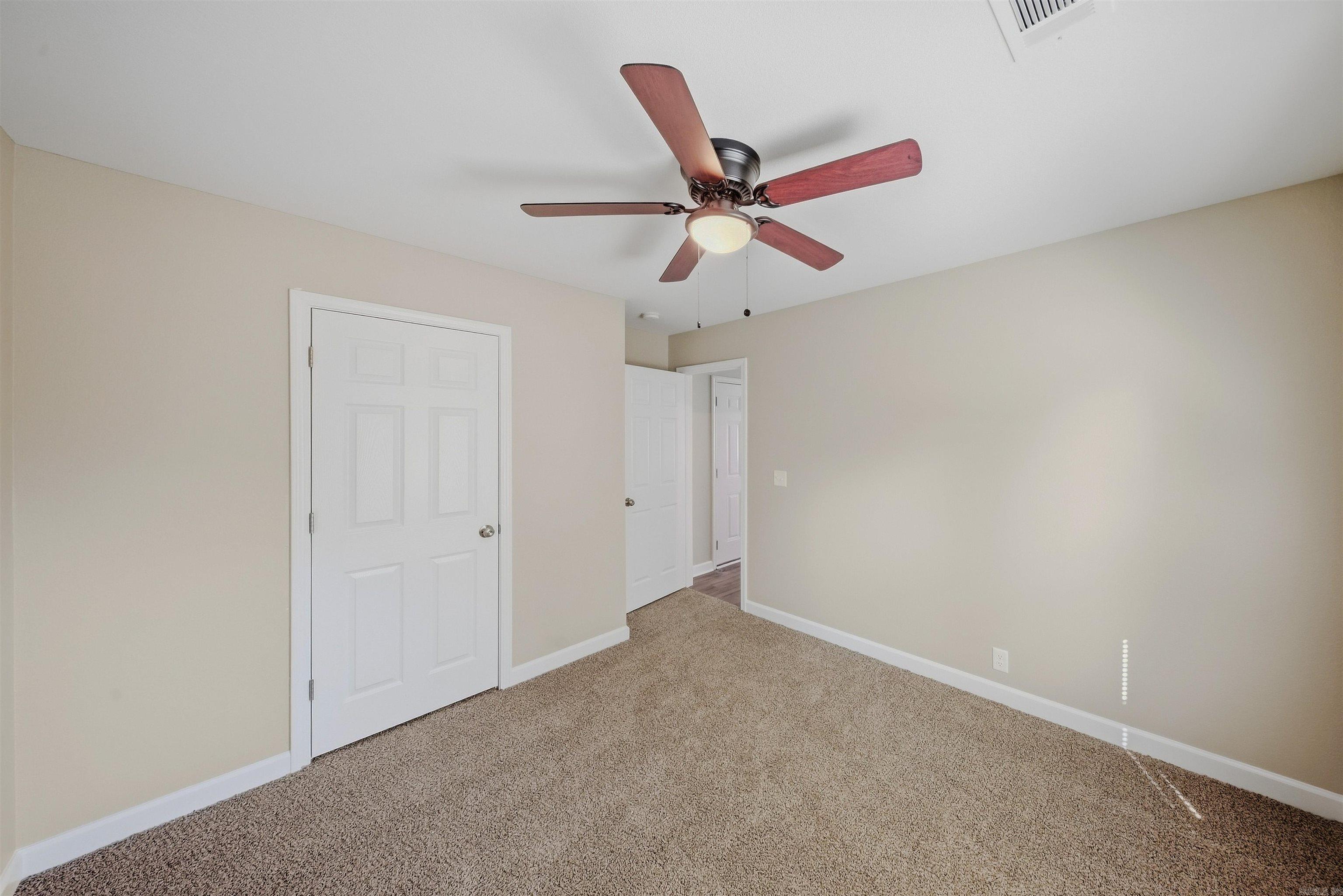 2708 Marshall Street Property Photo 19