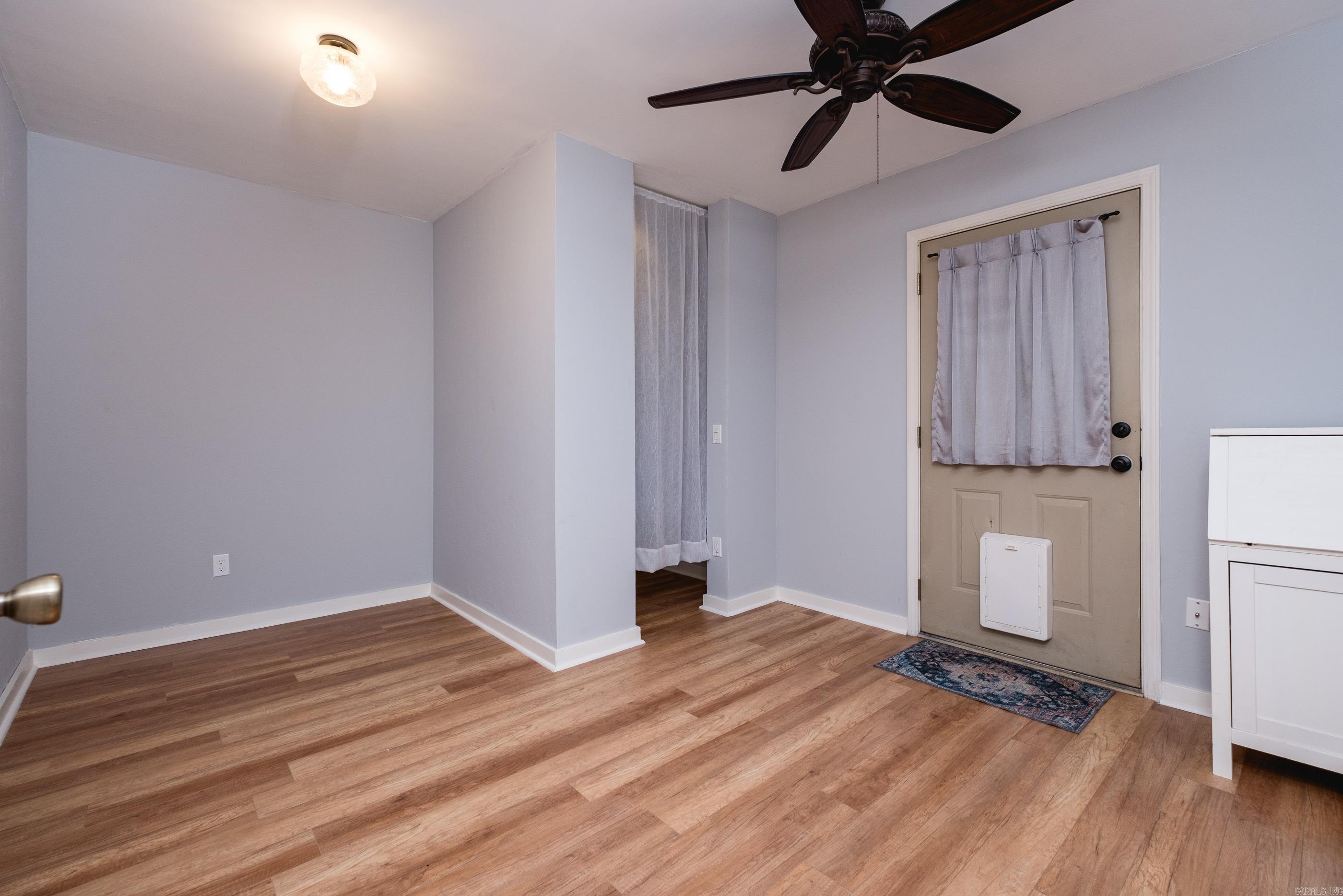 1814 Calgary Trail Property Photo 35