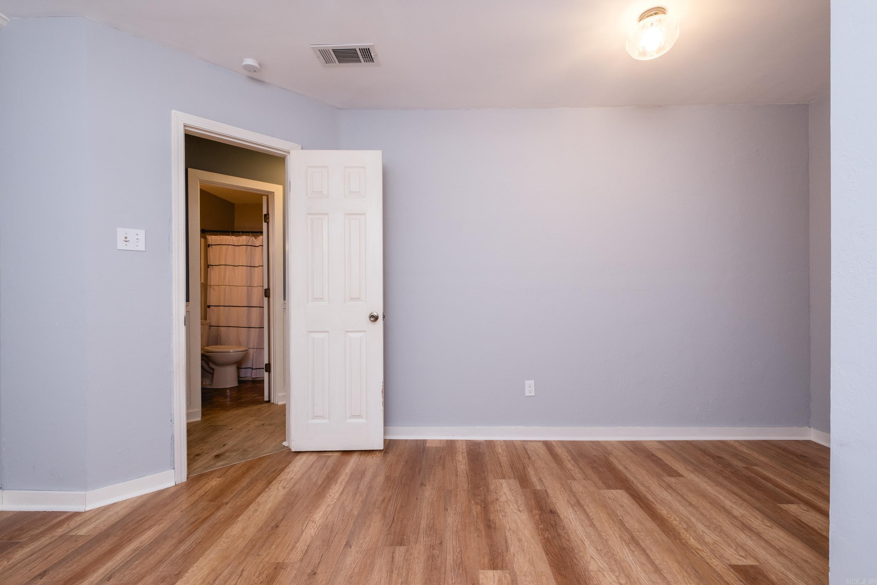 1814 Calgary Trail Property Photo 38
