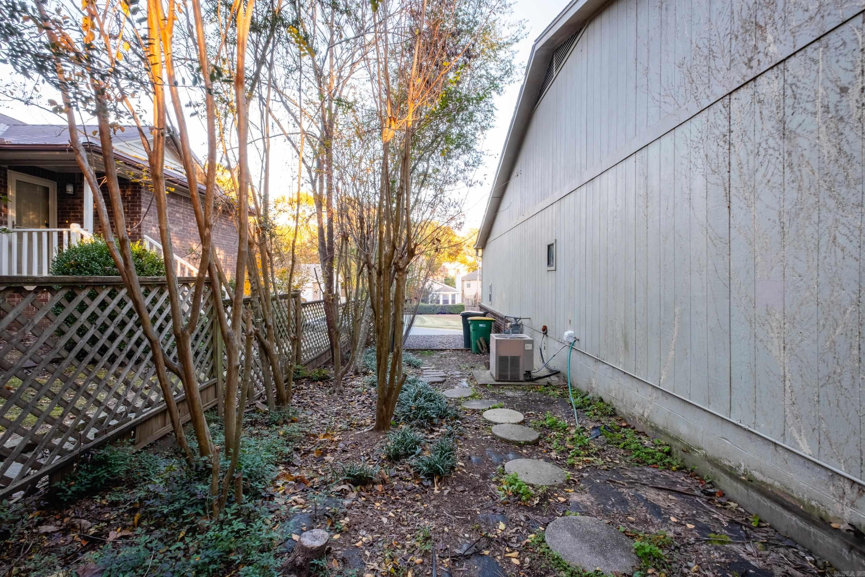 1814 Calgary Trail Property Photo 41