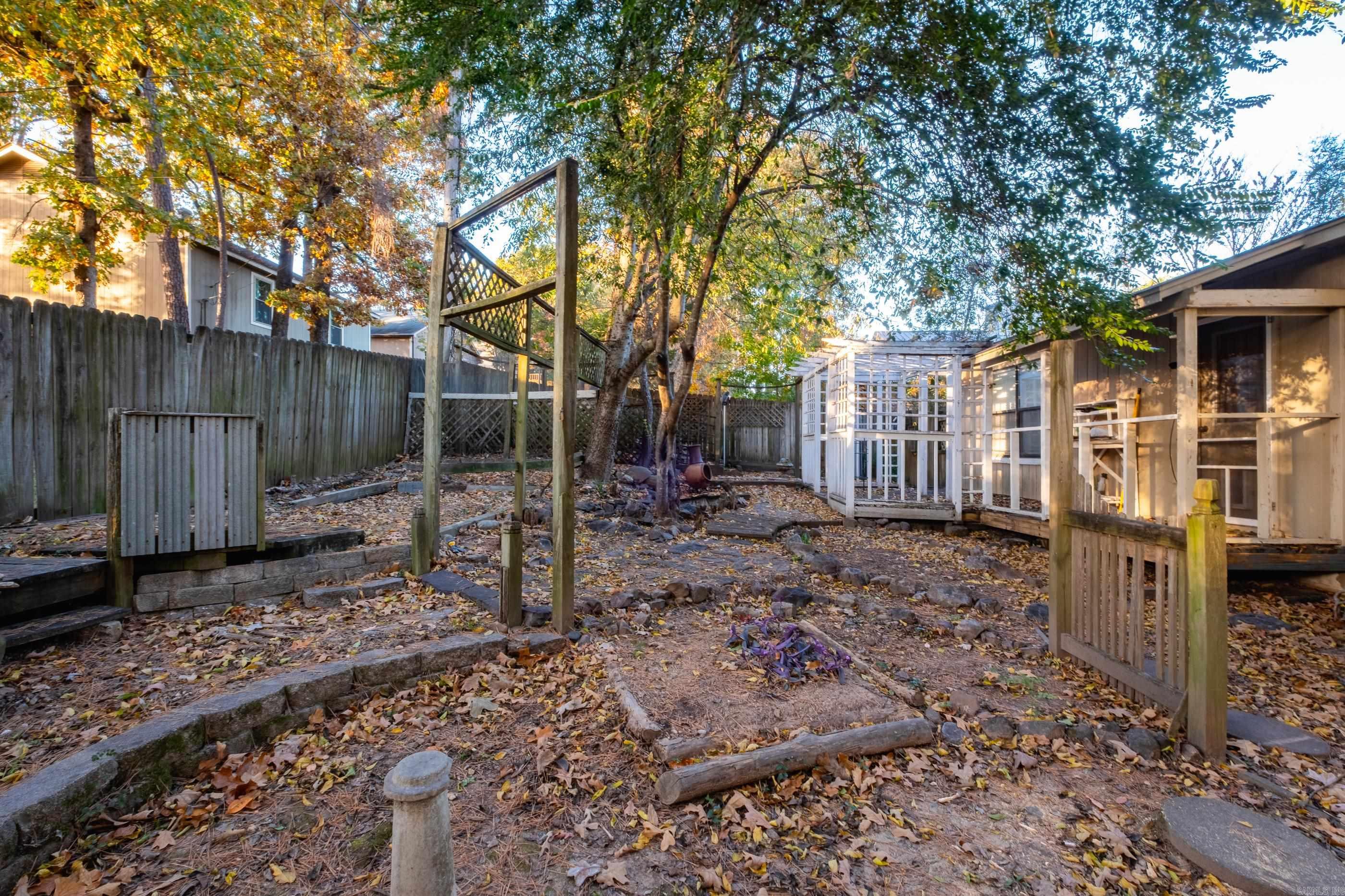 1814 Calgary Trail Property Photo 44
