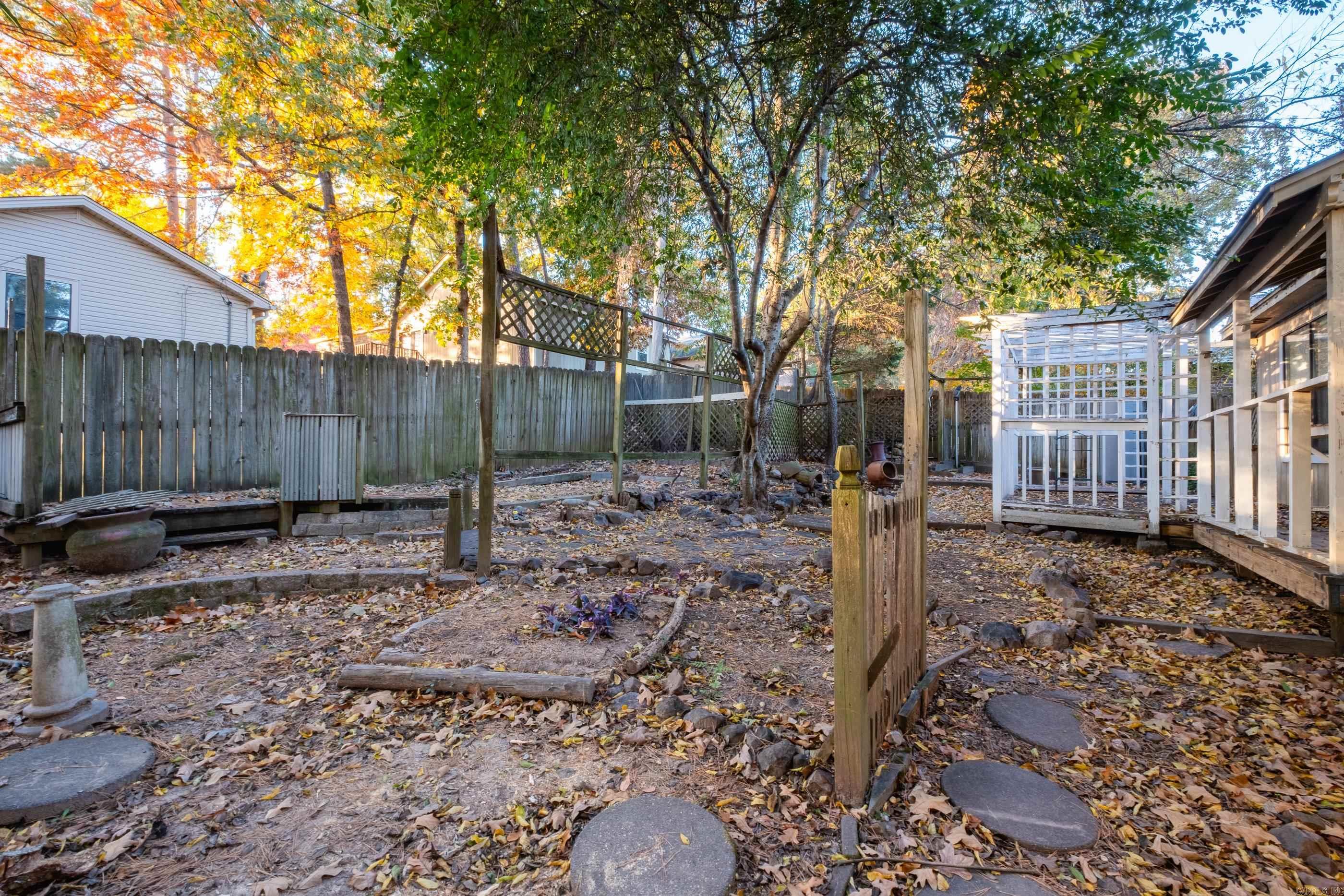 1814 Calgary Trail Property Photo 45