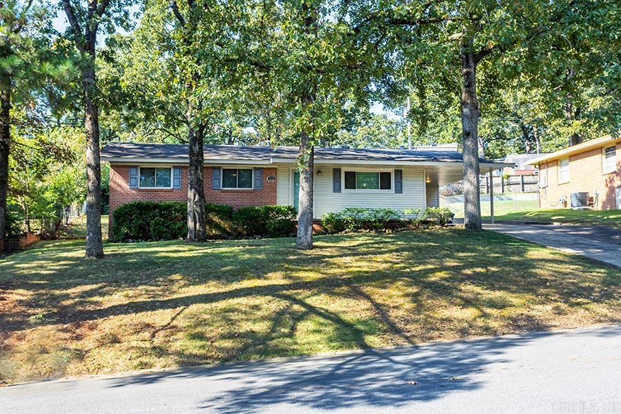 3805 Loch Lane Property Photo 1