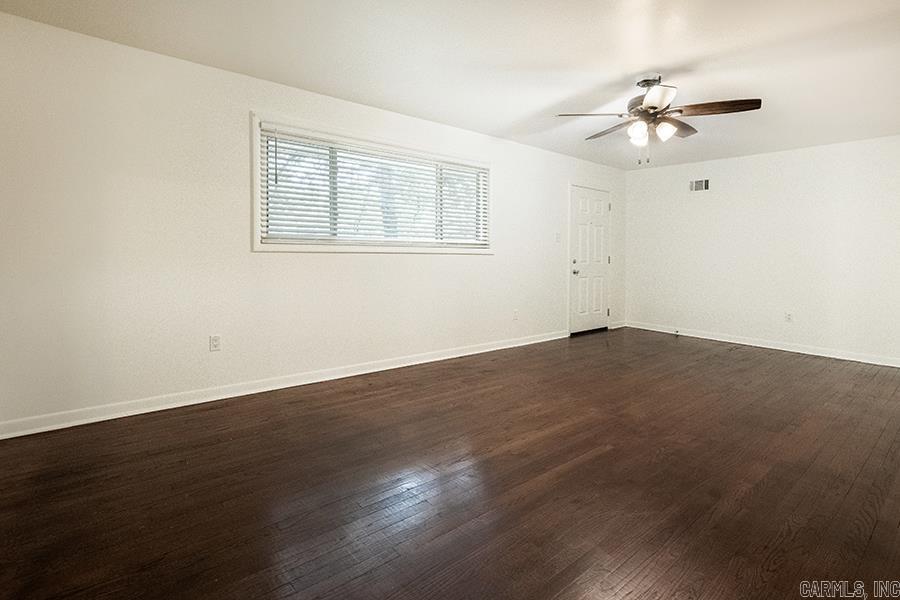 3805 Loch Lane Property Photo 4