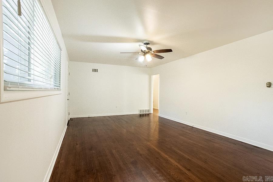 3805 Loch Lane Property Photo 5