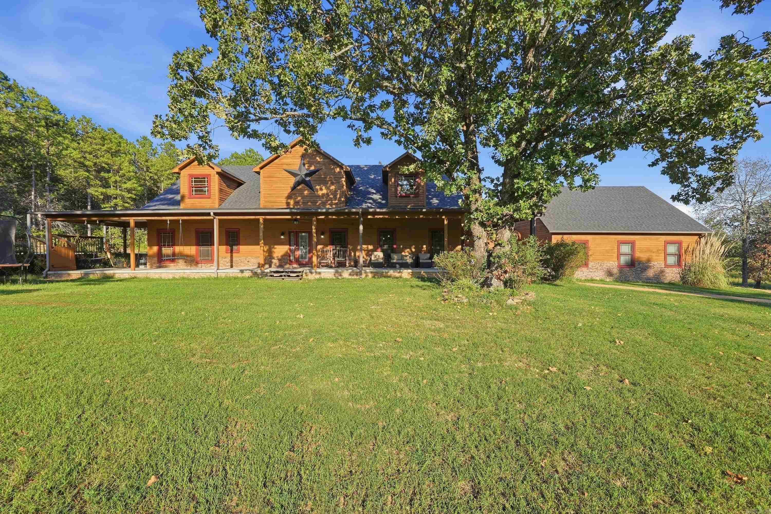 415 Jackson Road S Property Photo 1