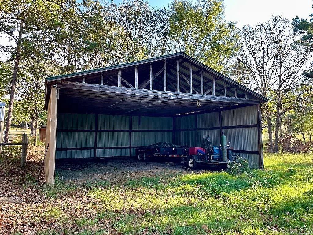 415 Jackson Road S Property Photo 39