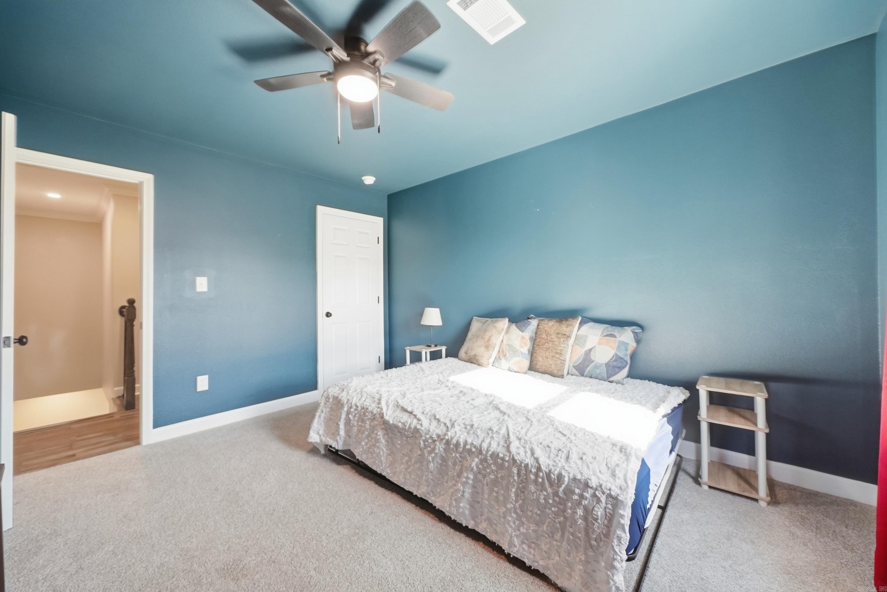 13 Coachlight Drive Property Photo 39