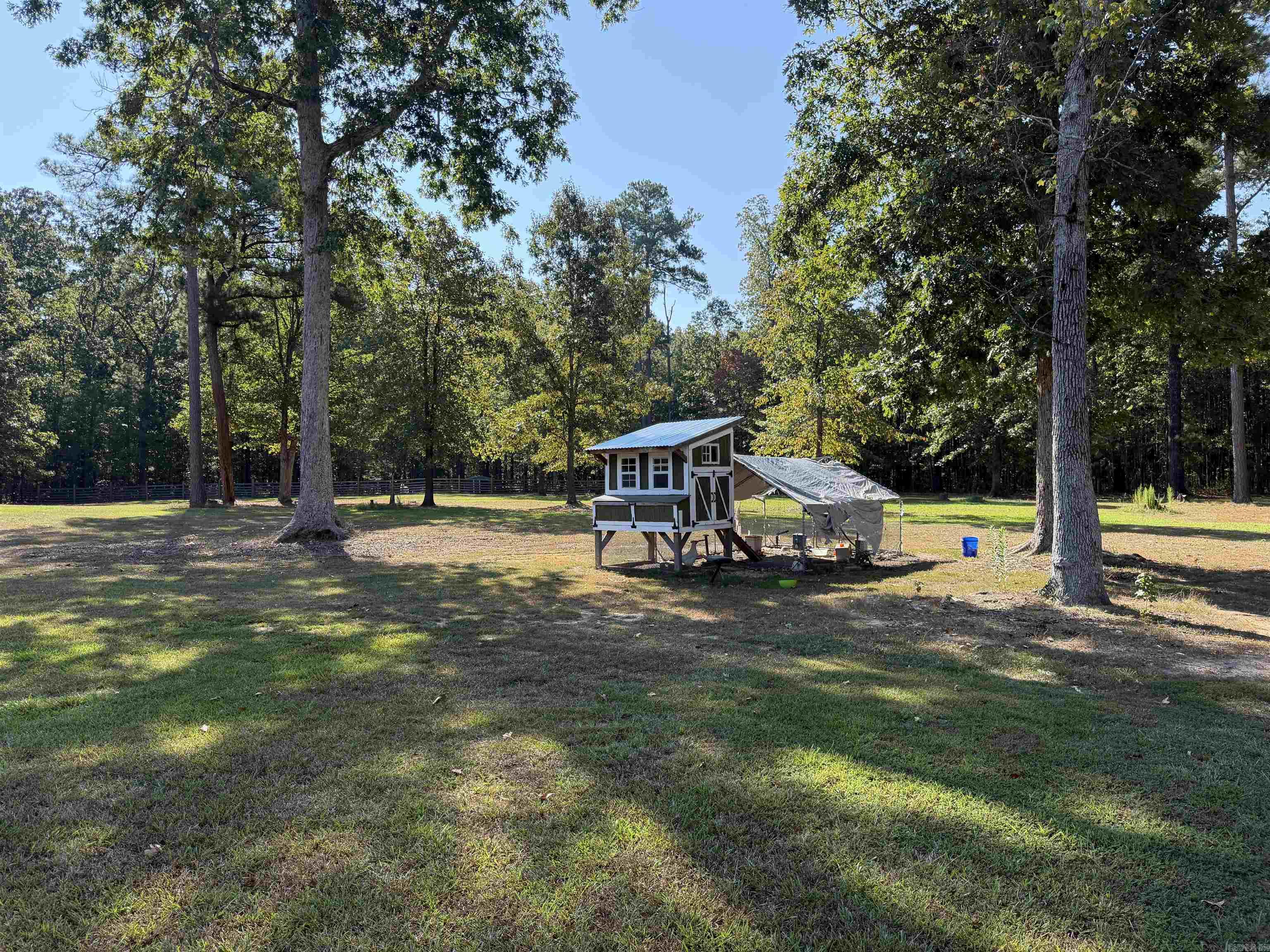 550 Pinewood Property Photo 23