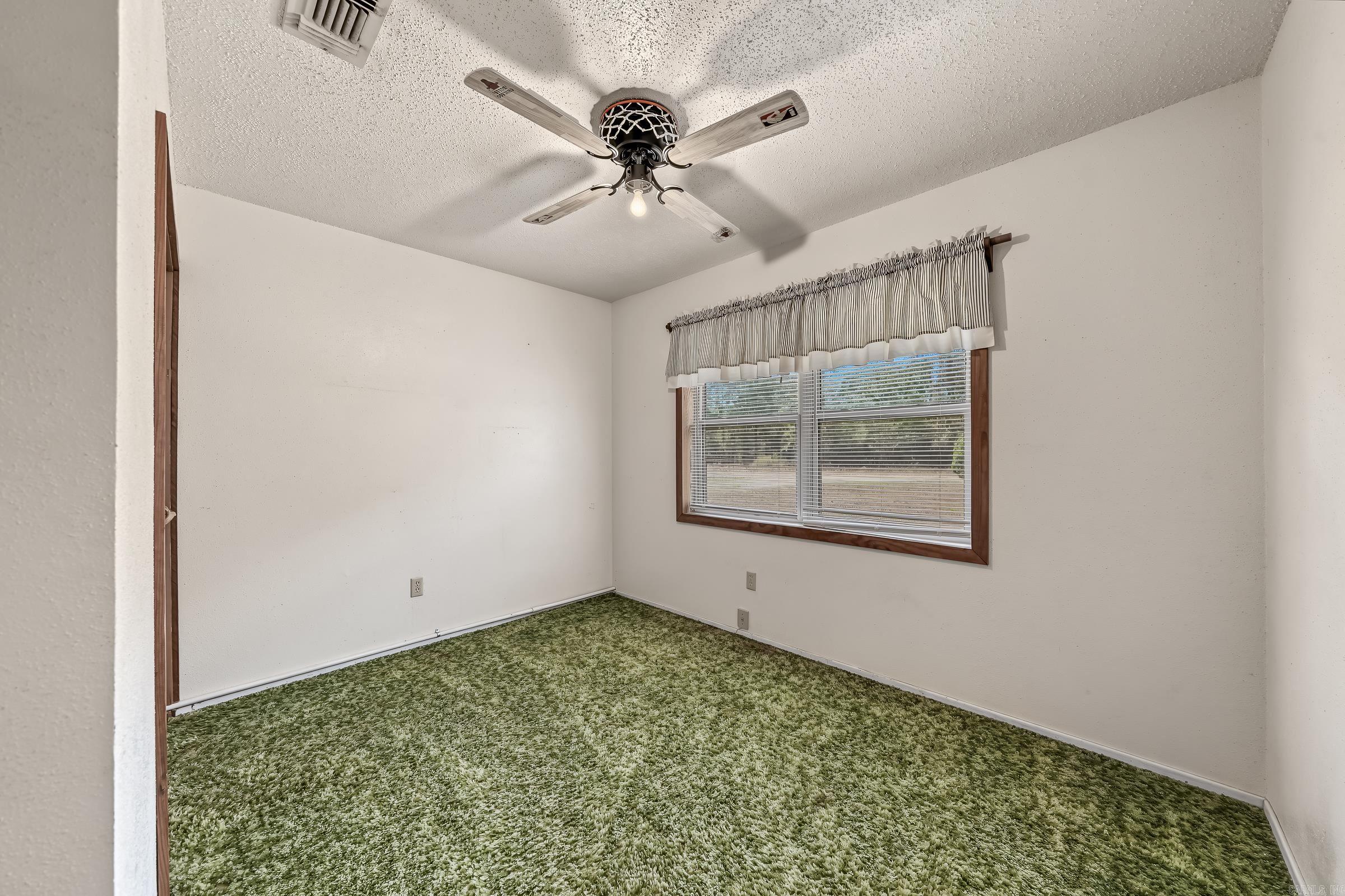 662 Ottawa Road Property Photo 15