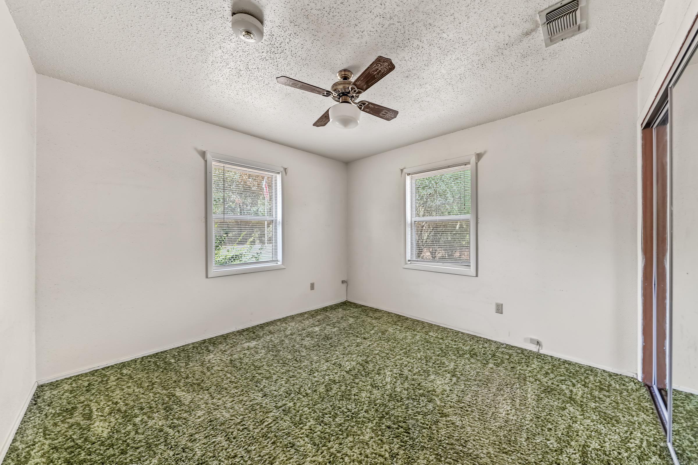 662 Ottawa Road Property Photo 16