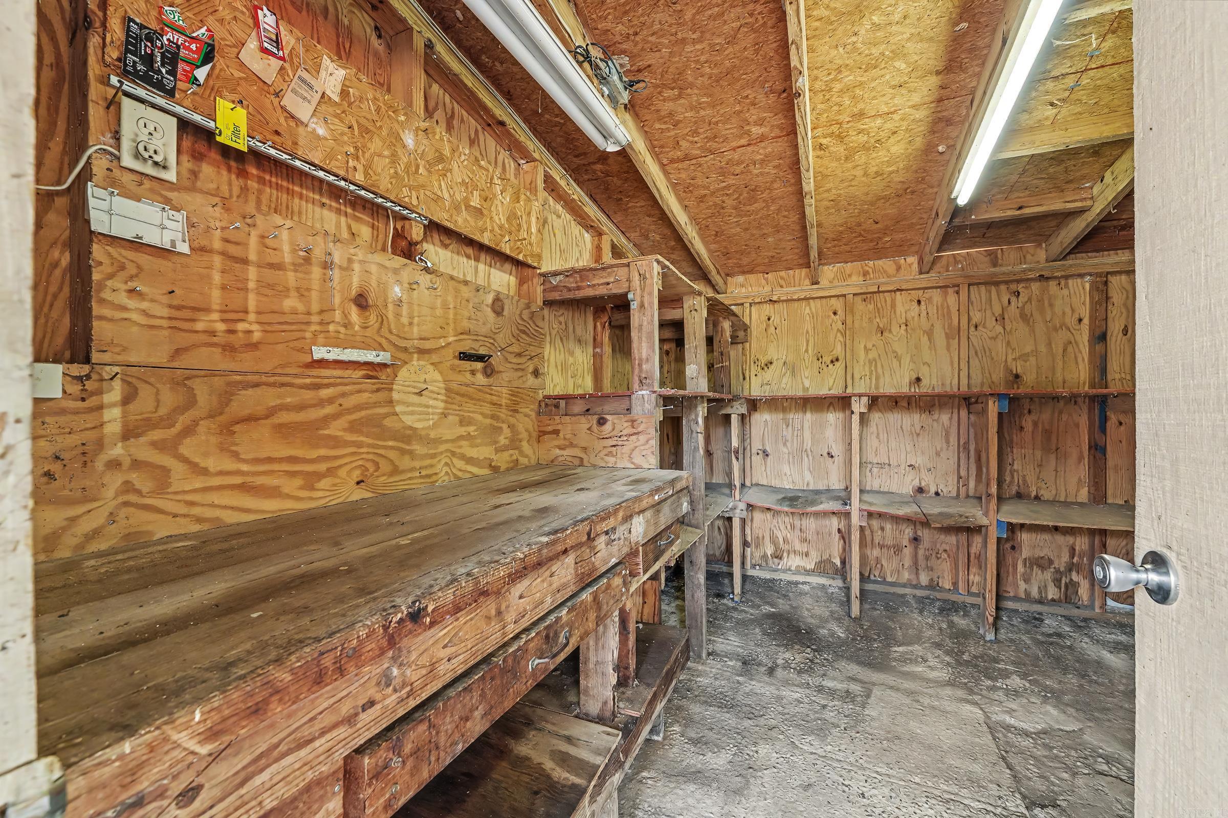 662 Ottawa Road Property Photo 22